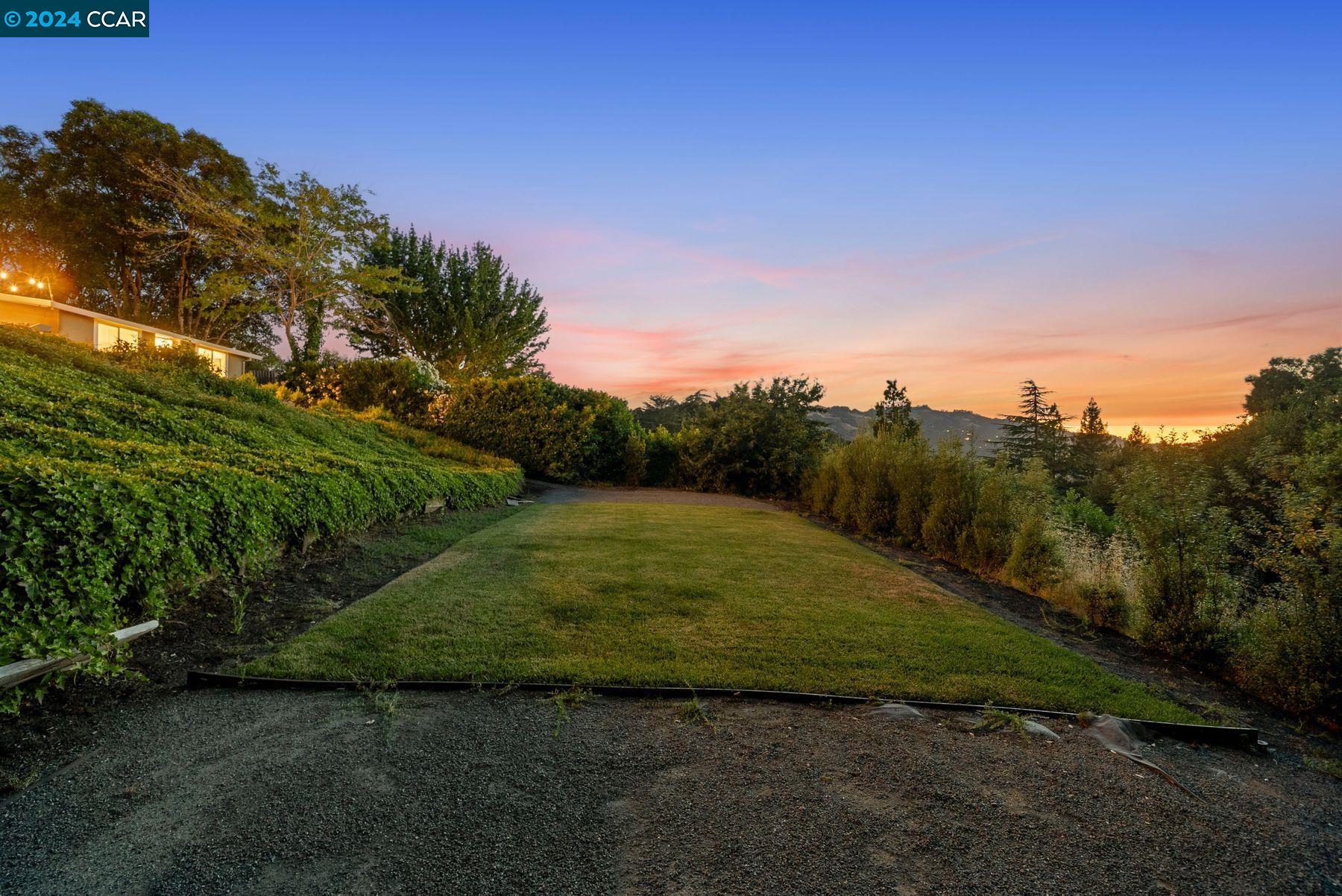 121 Overhill Rd
