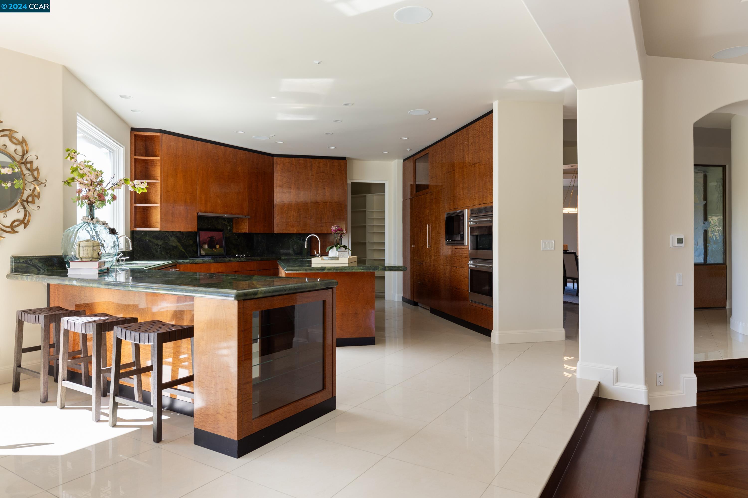 10 Orinda View Rd