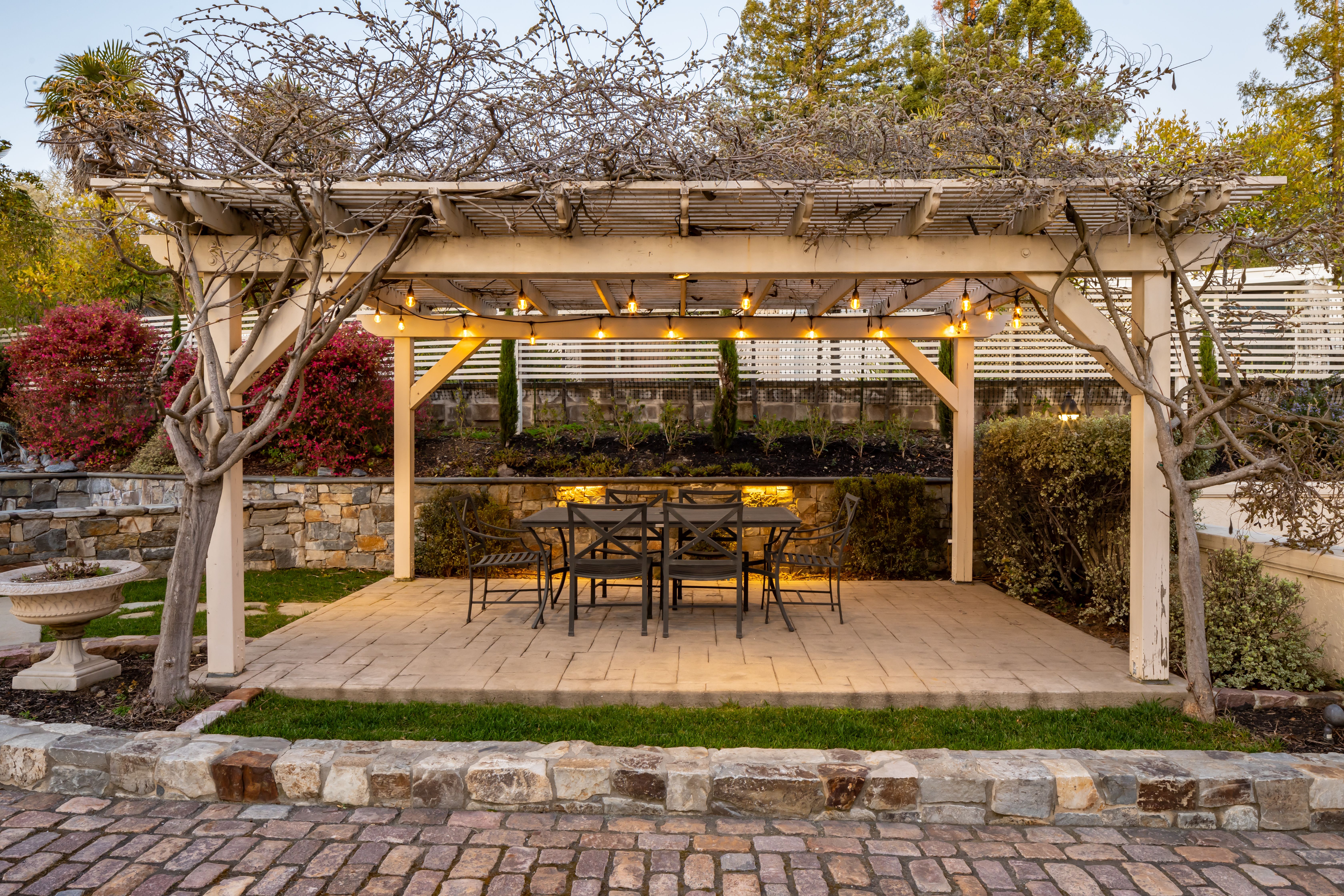 75 Glen Alpine Road 