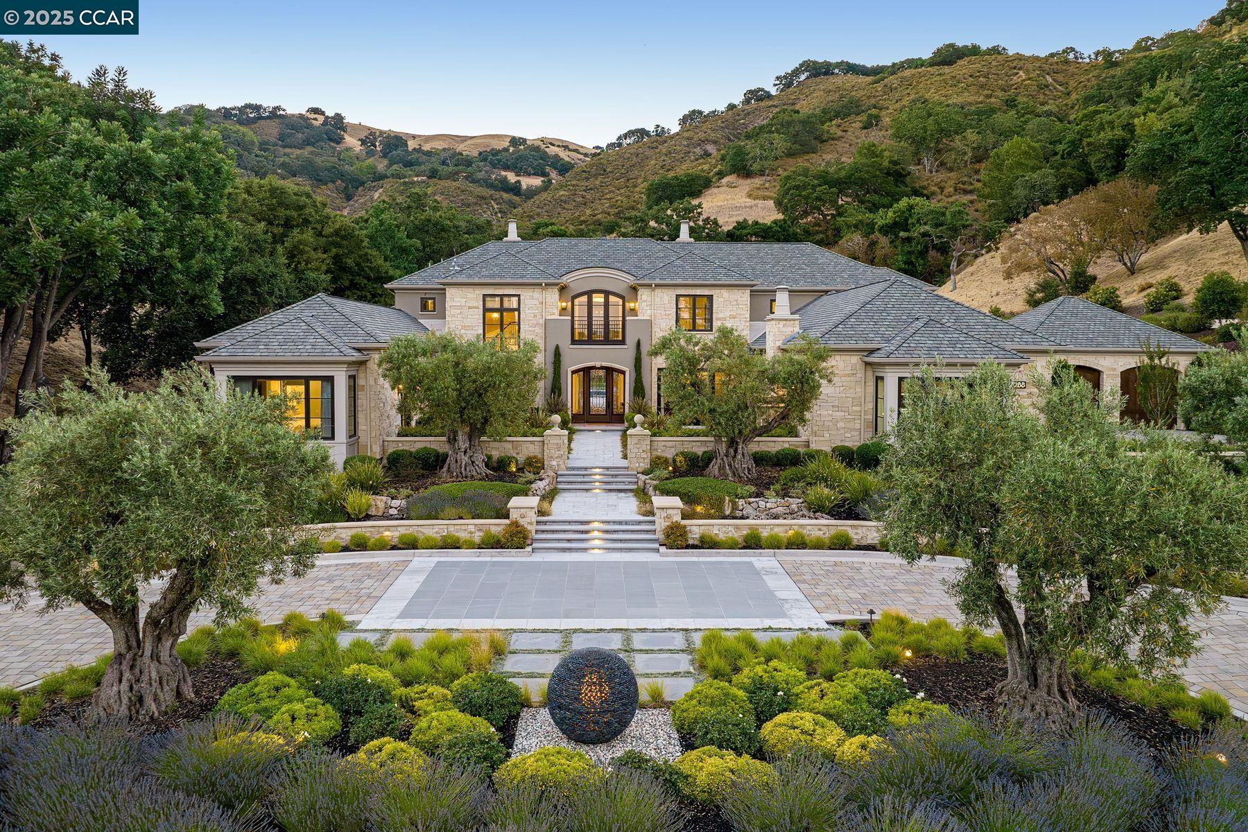 1288 Rose Ln