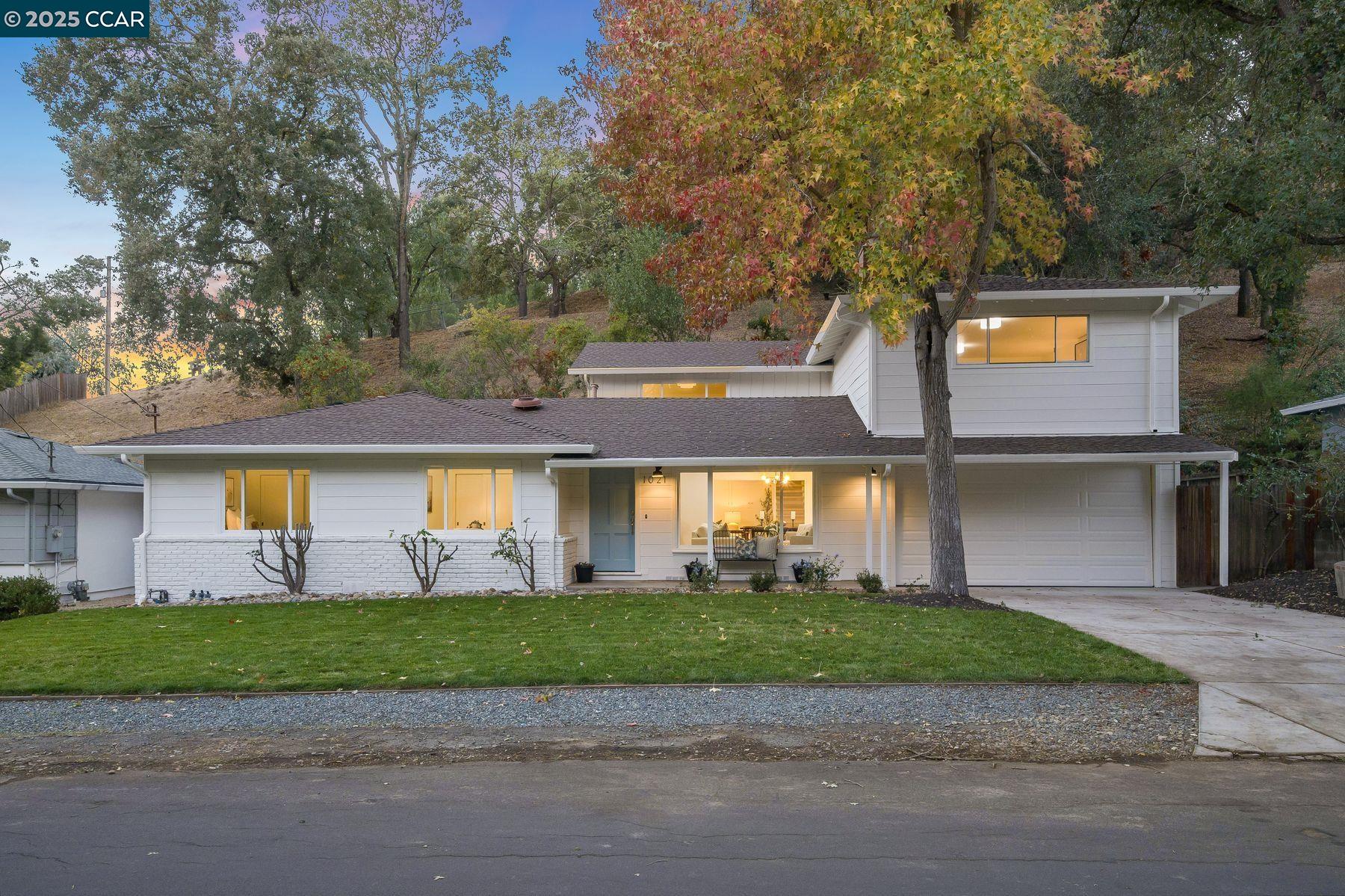 1021 Dolores Dr