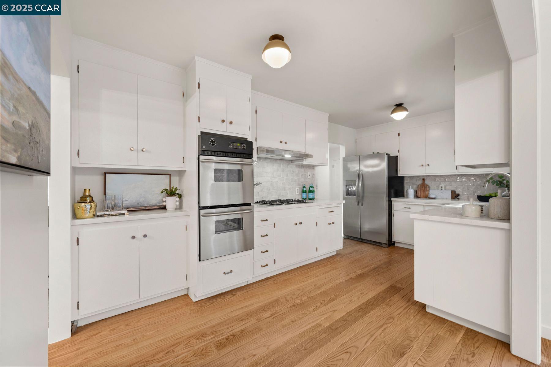 1021 Dolores Dr