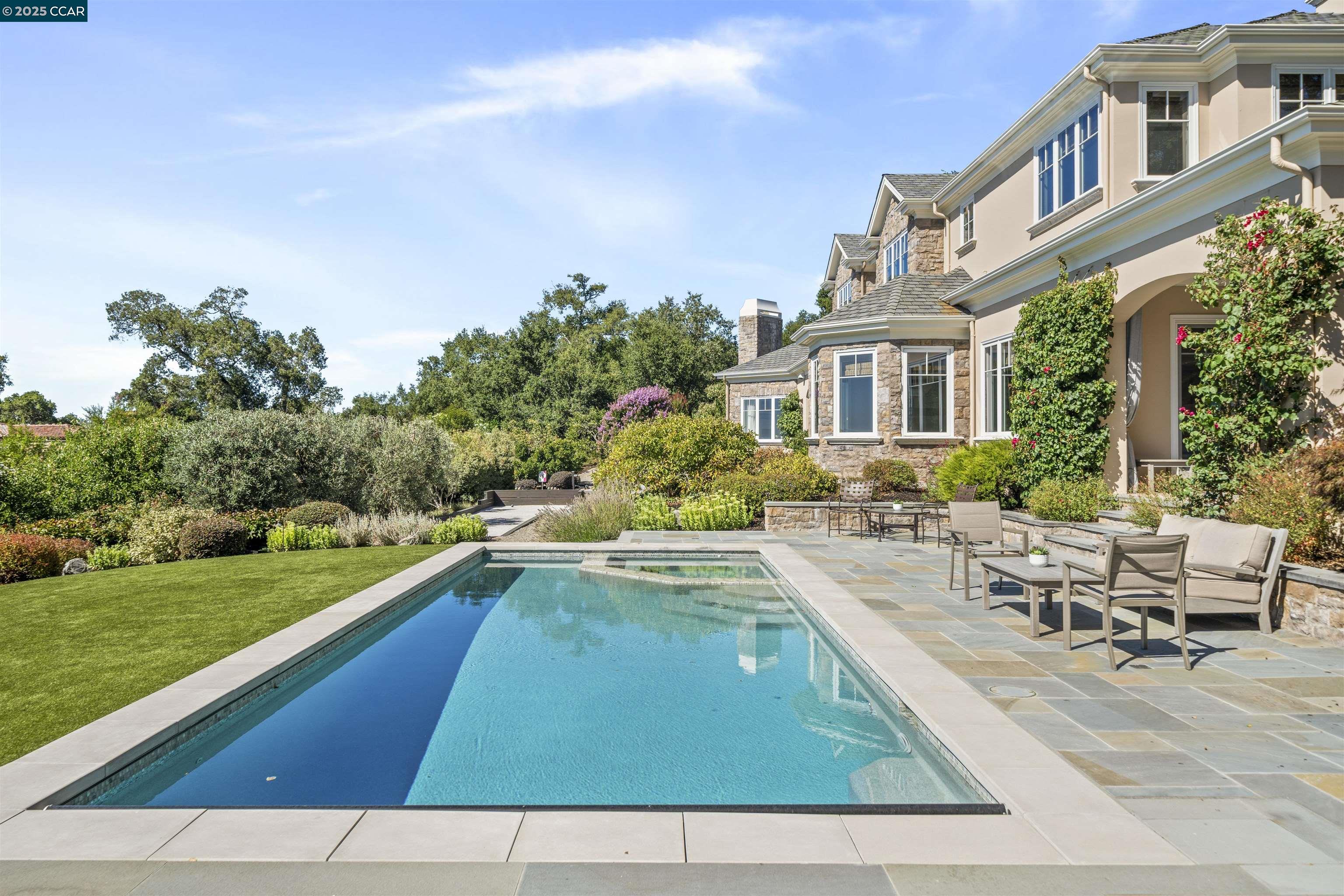 27 Orinda View Rd