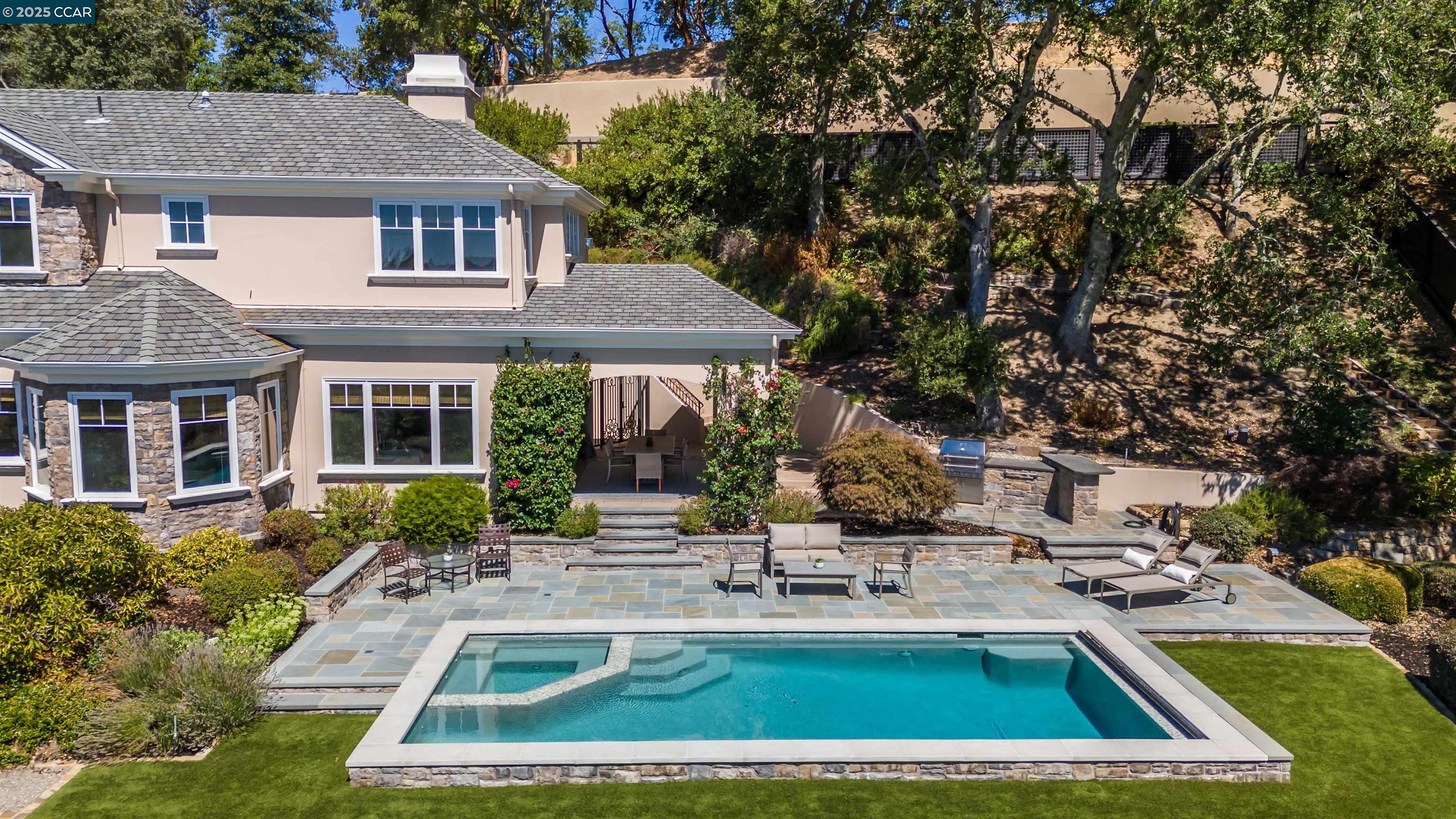 27 Orinda View Rd