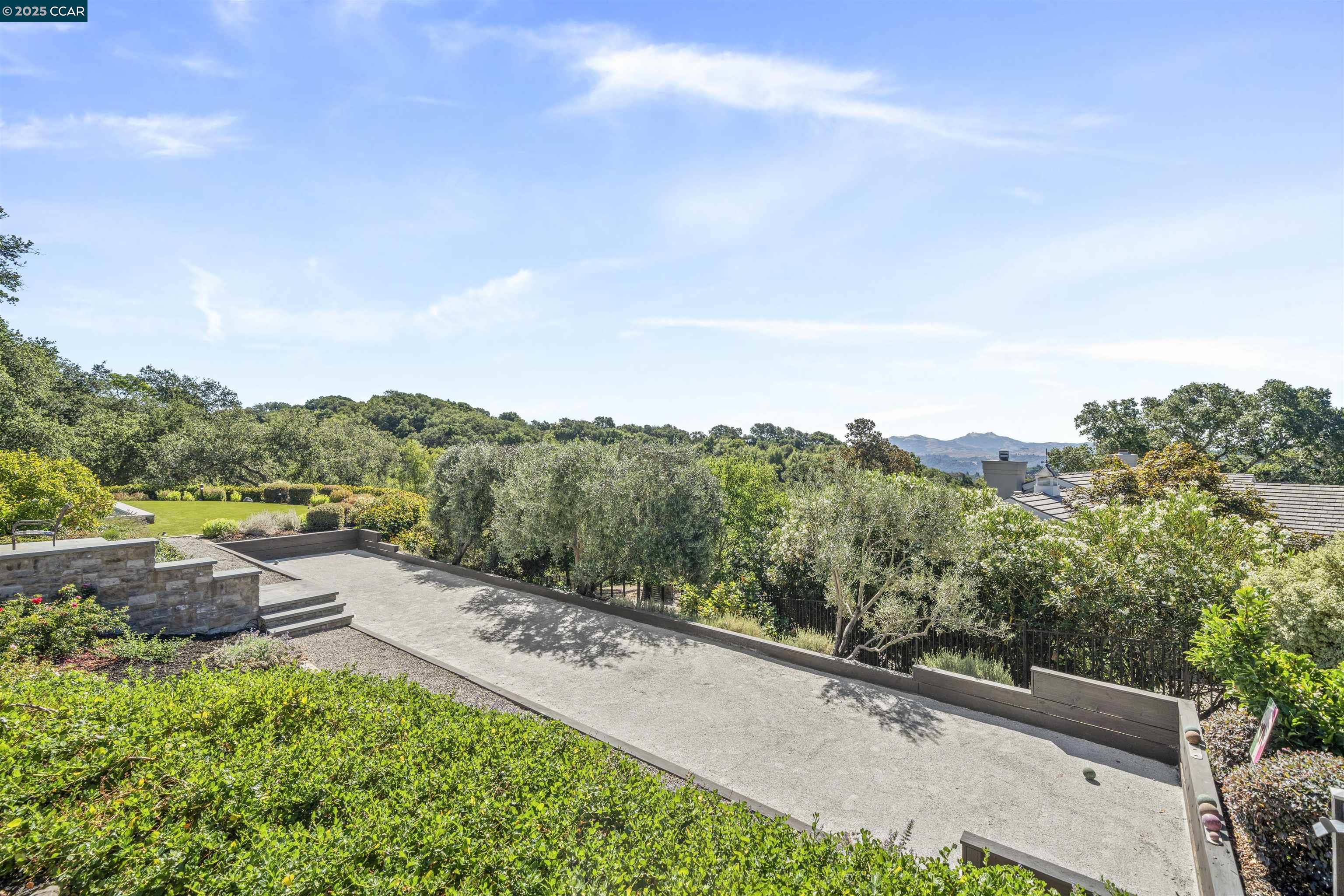 27 Orinda View Rd