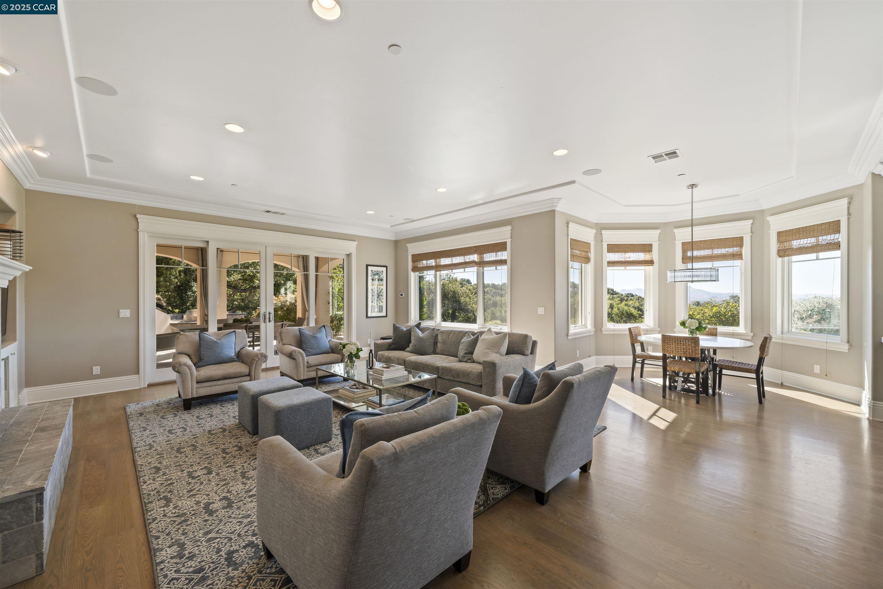 27 Orinda View Rd