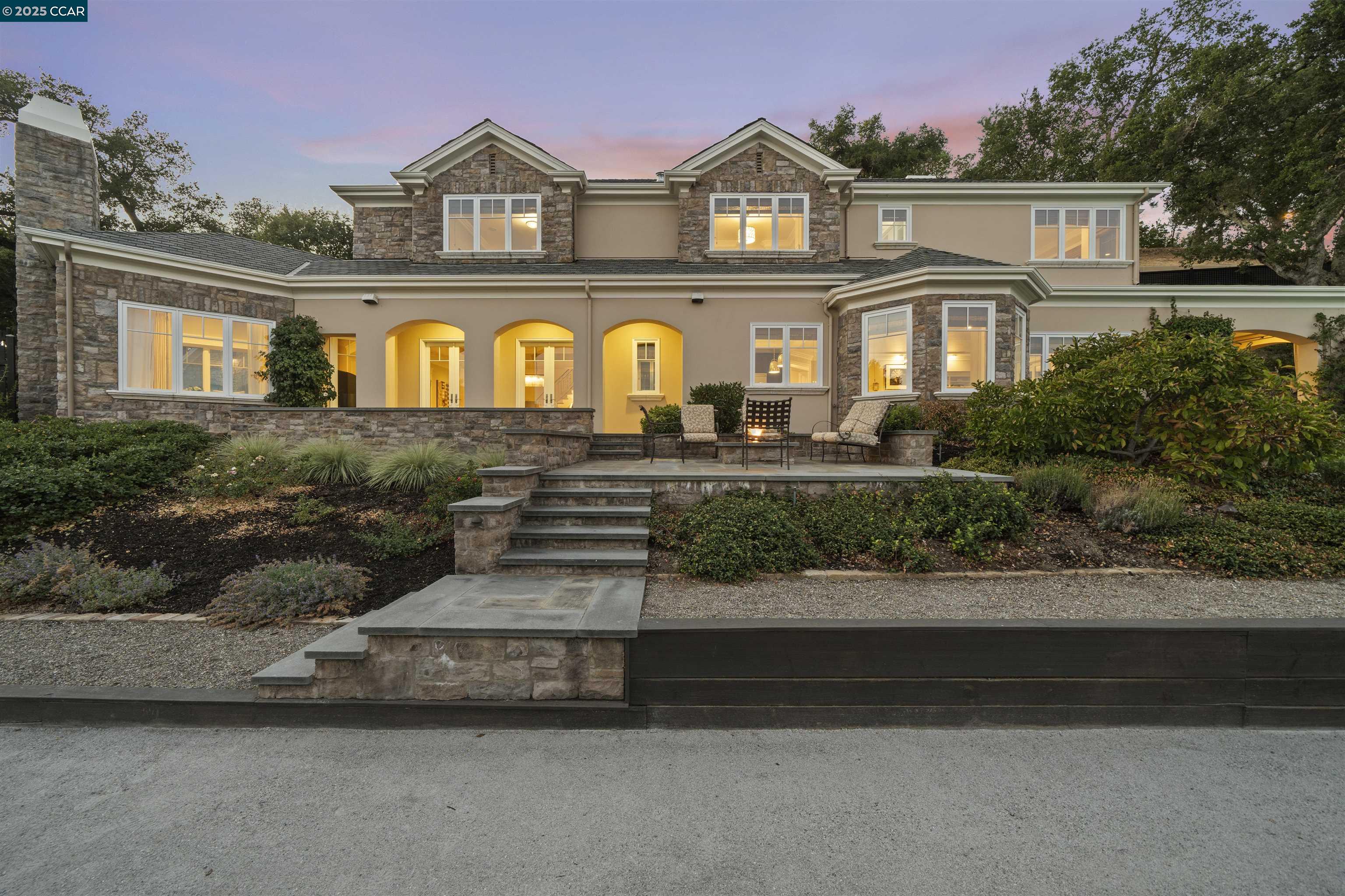 27 Orinda View Rd