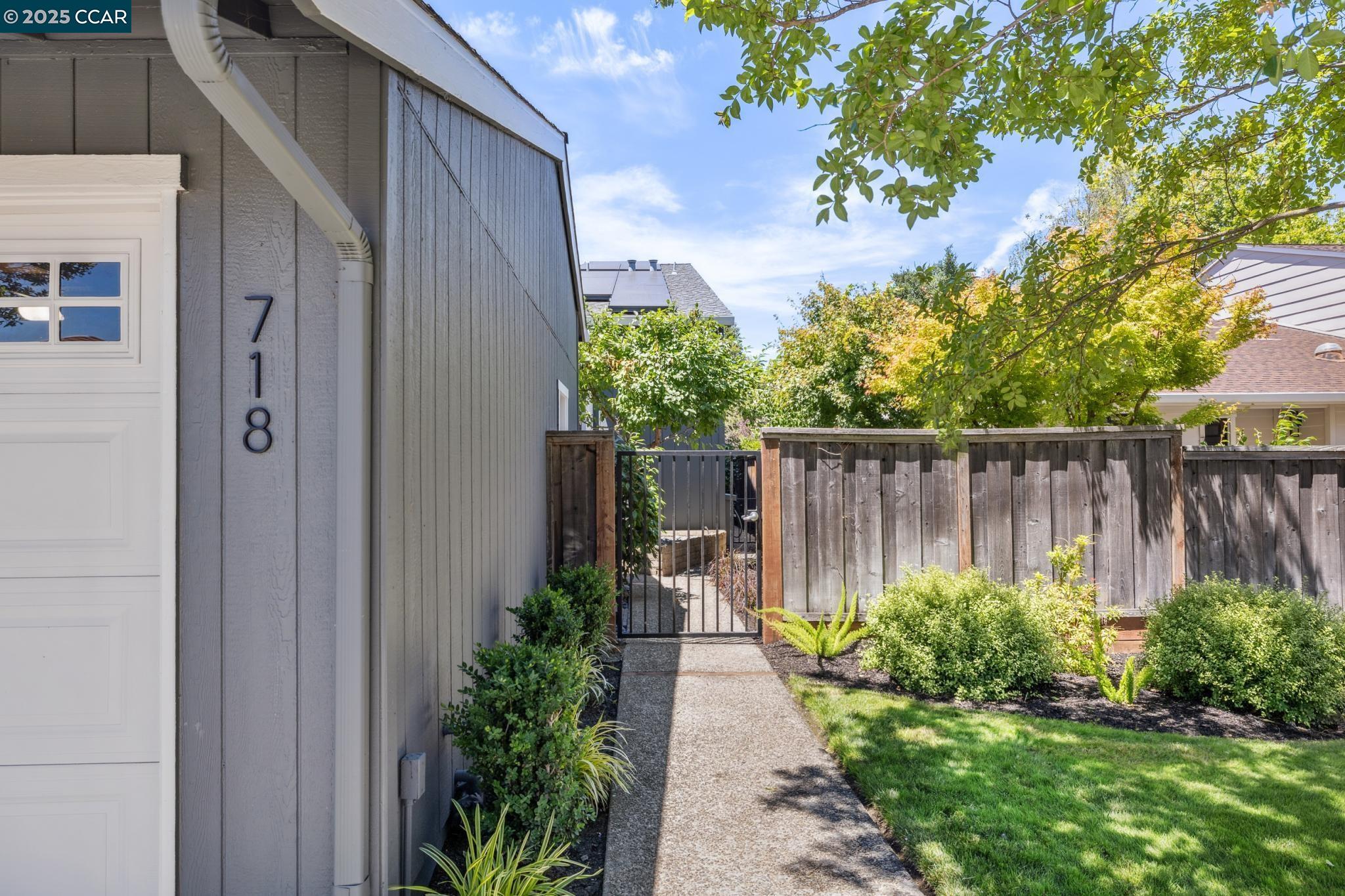 718 AUGUSTA DRIVE