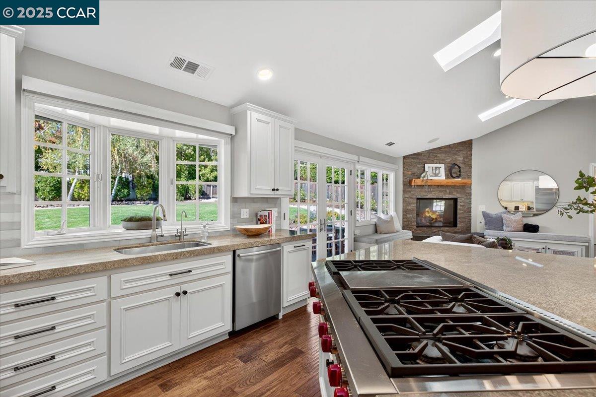 133 Lombardy Ln