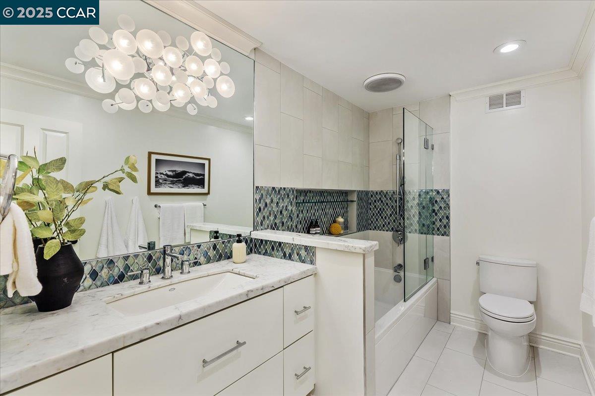 133 Lombardy Ln