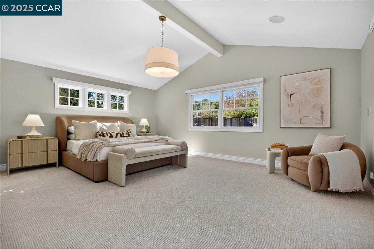 133 Lombardy Ln