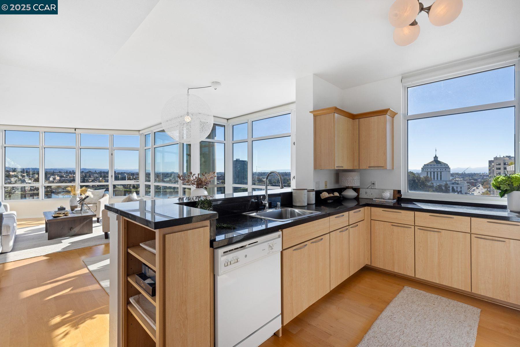1 Lakeside Dr # 1404