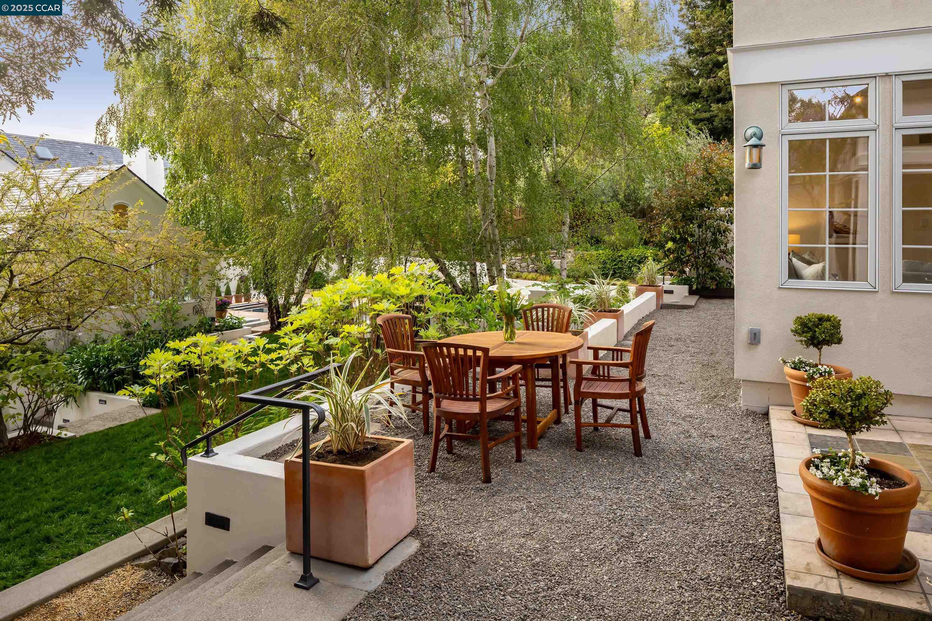 32 Vicente Rd