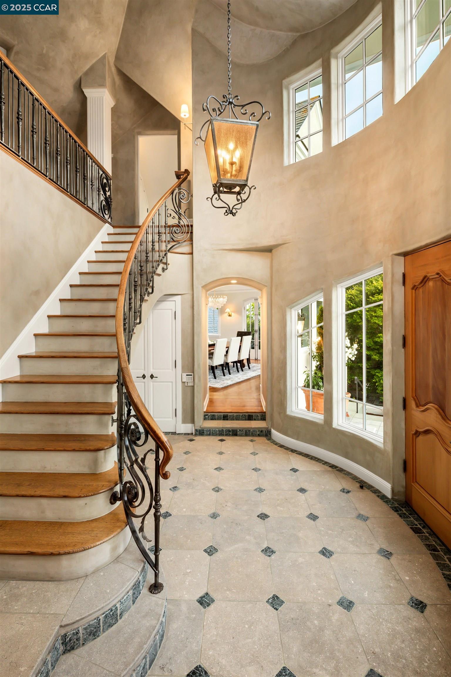 32 Vicente Rd