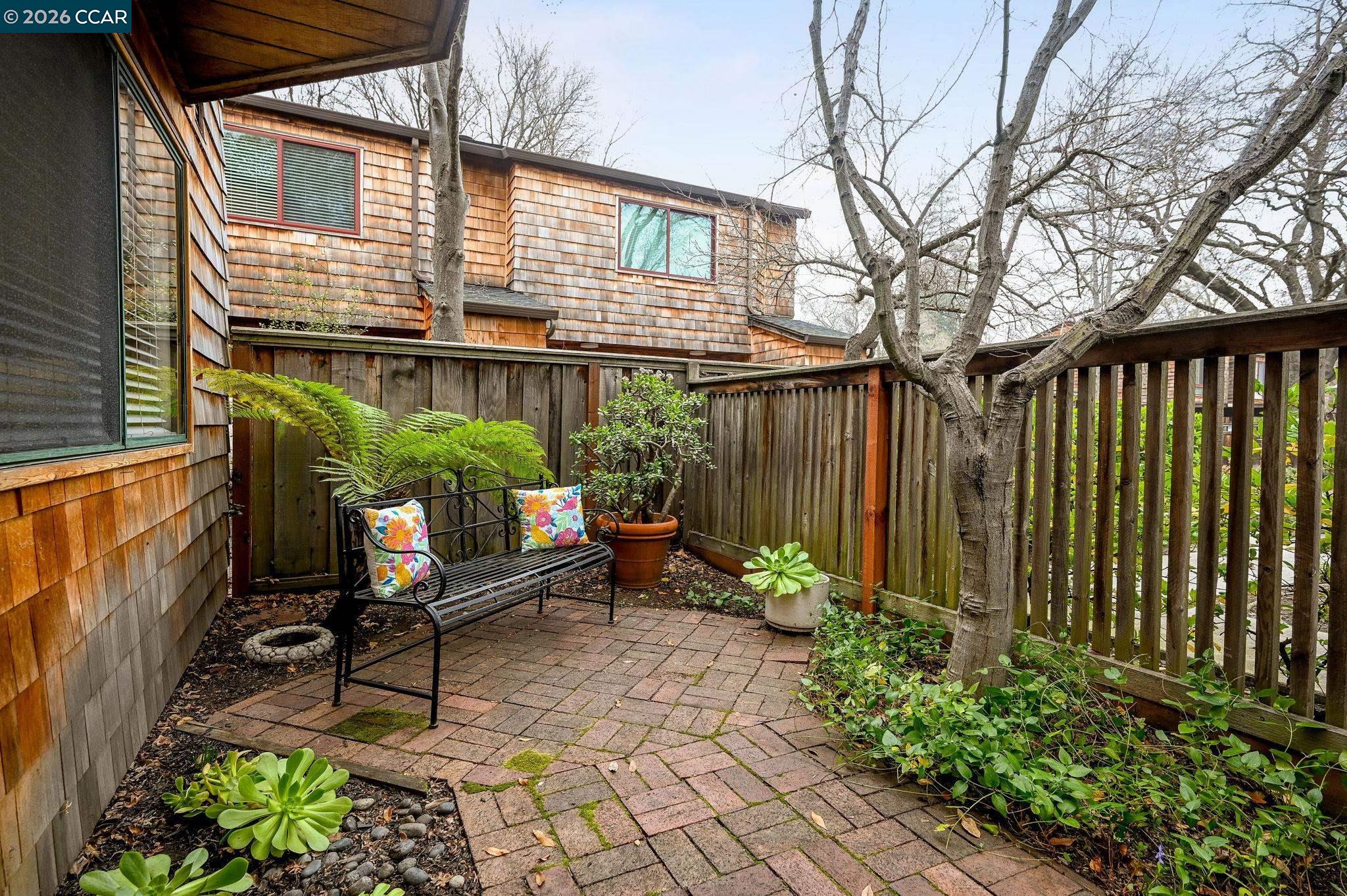 442 Westcliffe Pl.