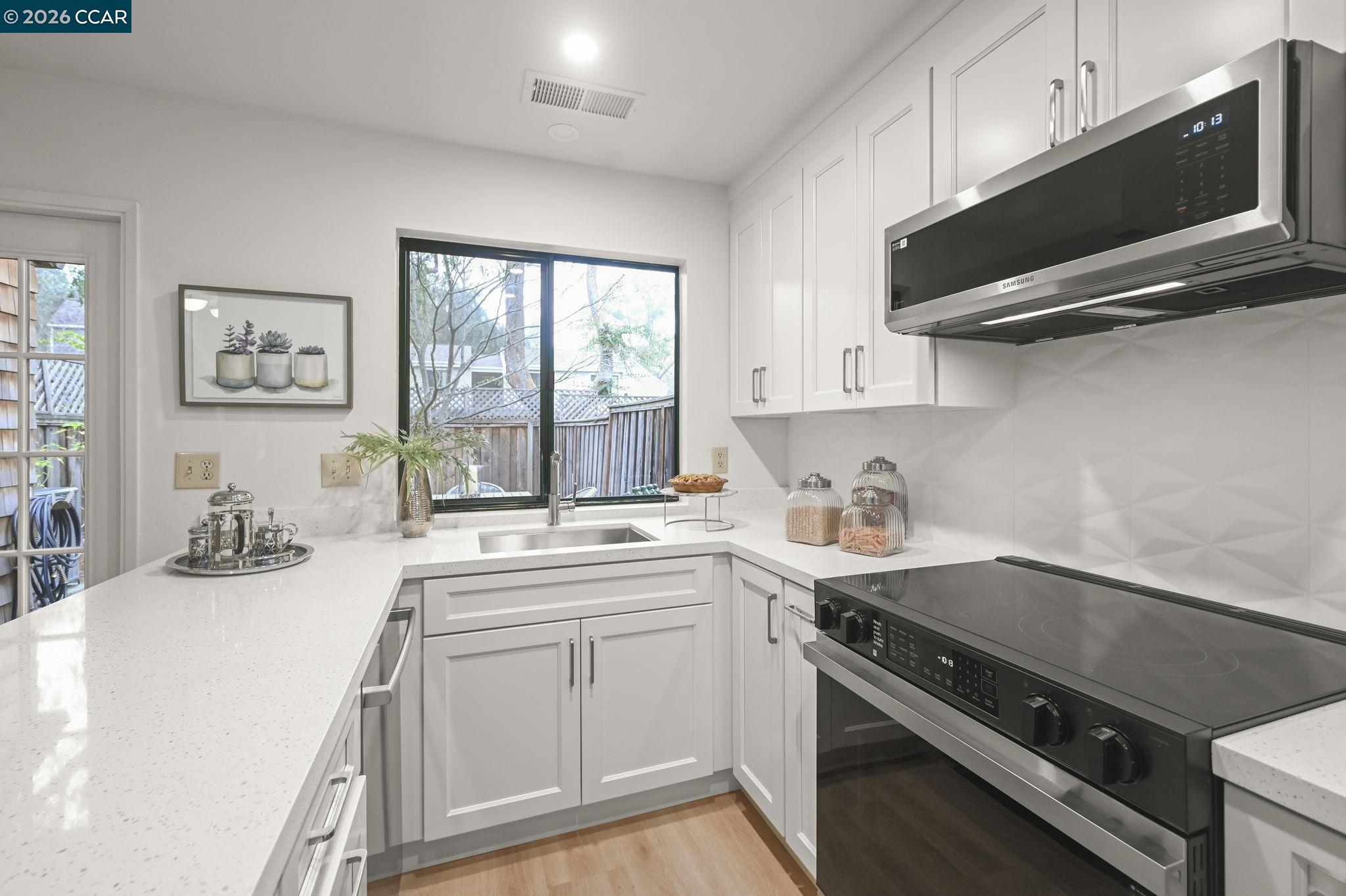 442 Westcliffe Pl.