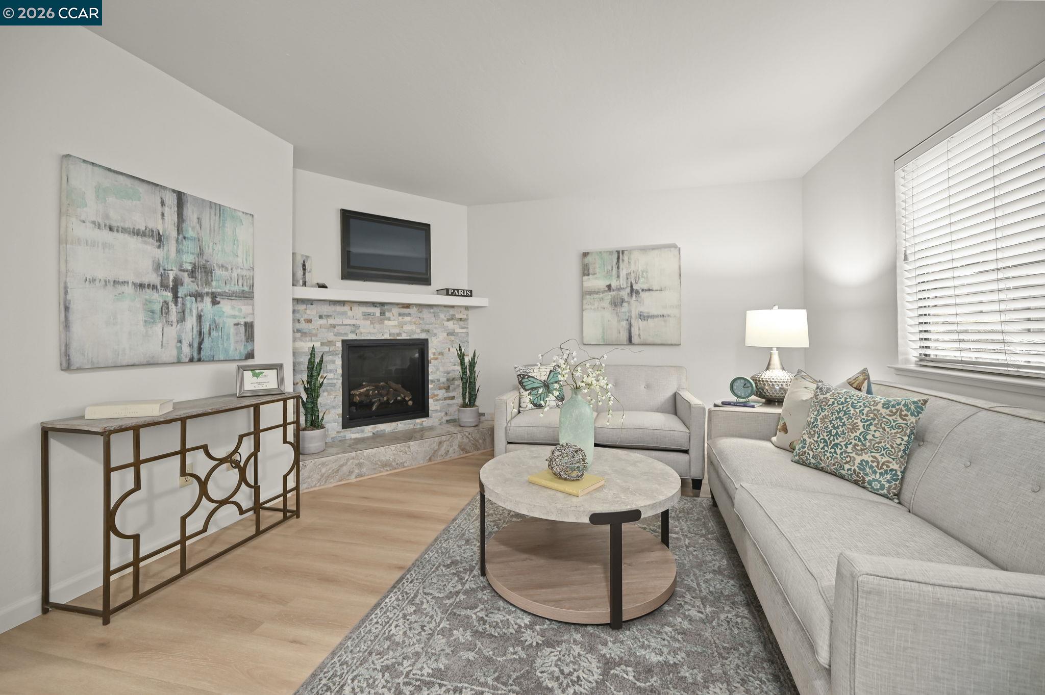 442 Westcliffe Pl.