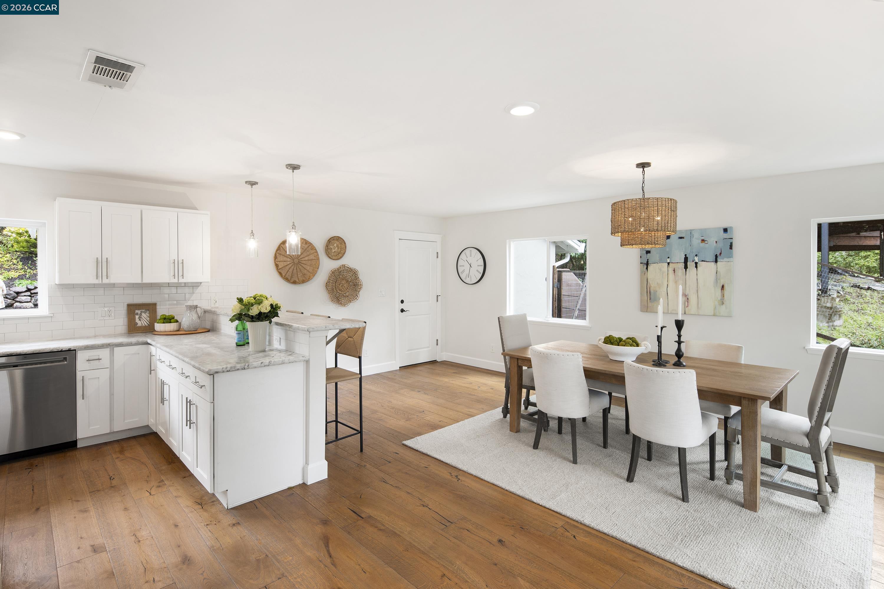 28 Southwood Dr