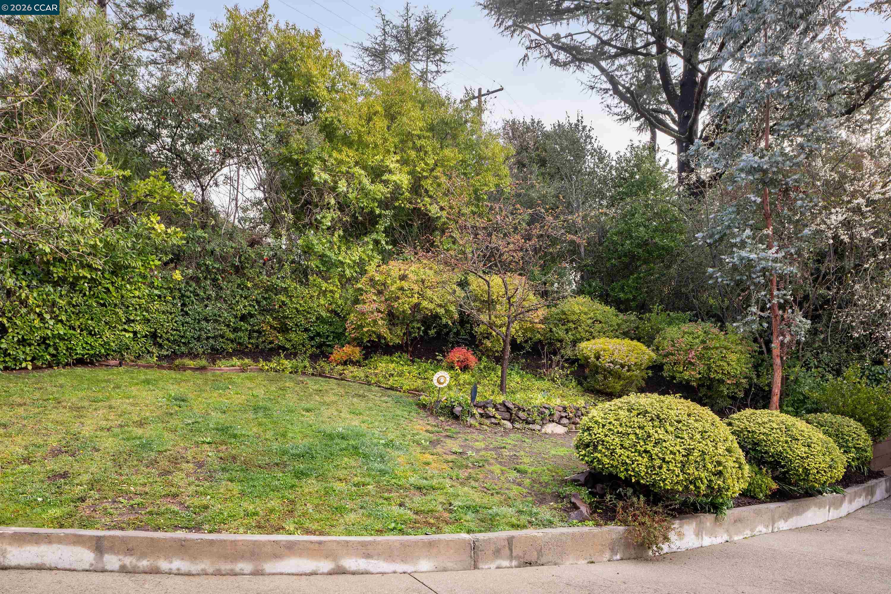 28 Southwood Dr
