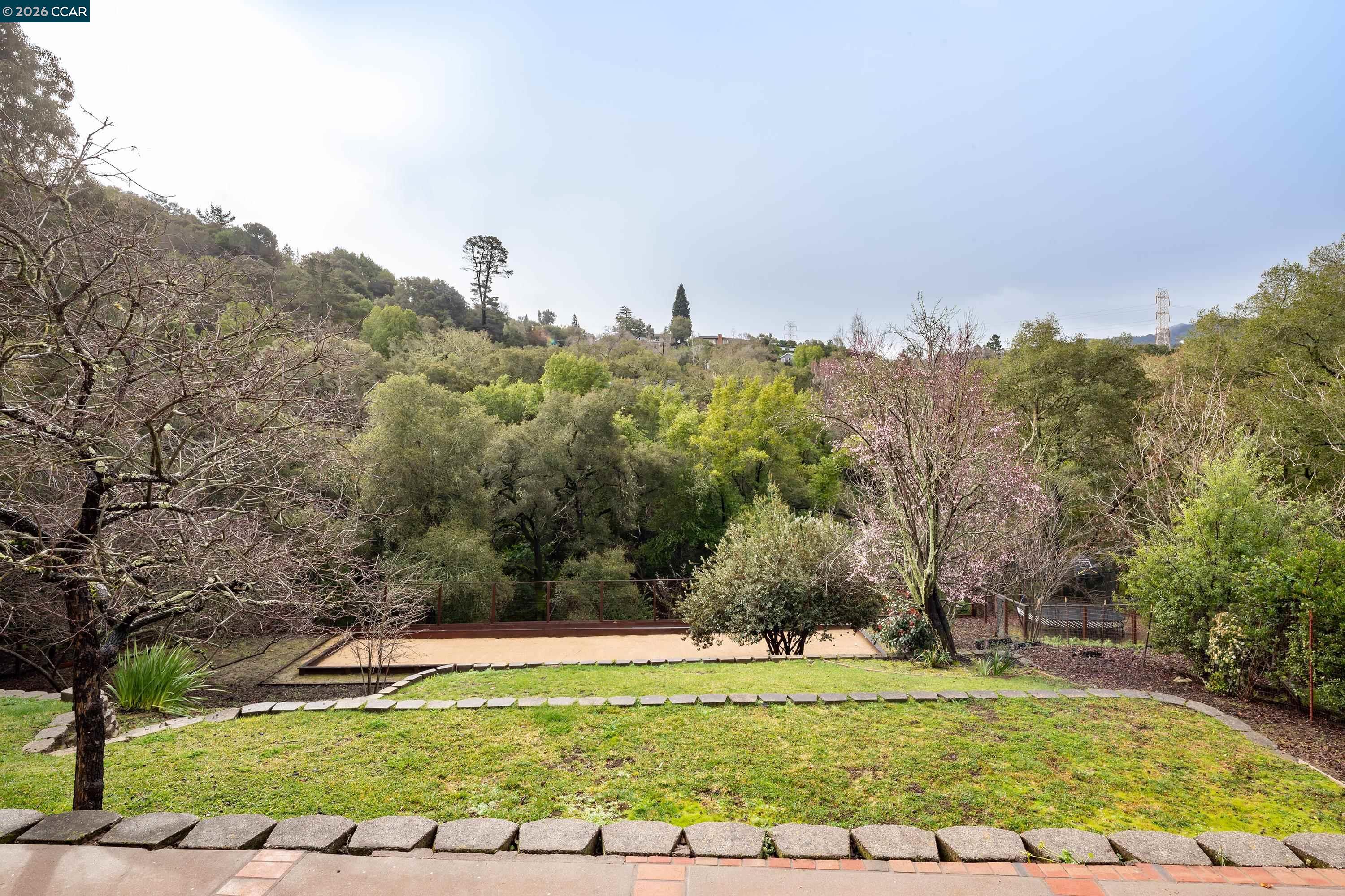 28 Southwood Dr