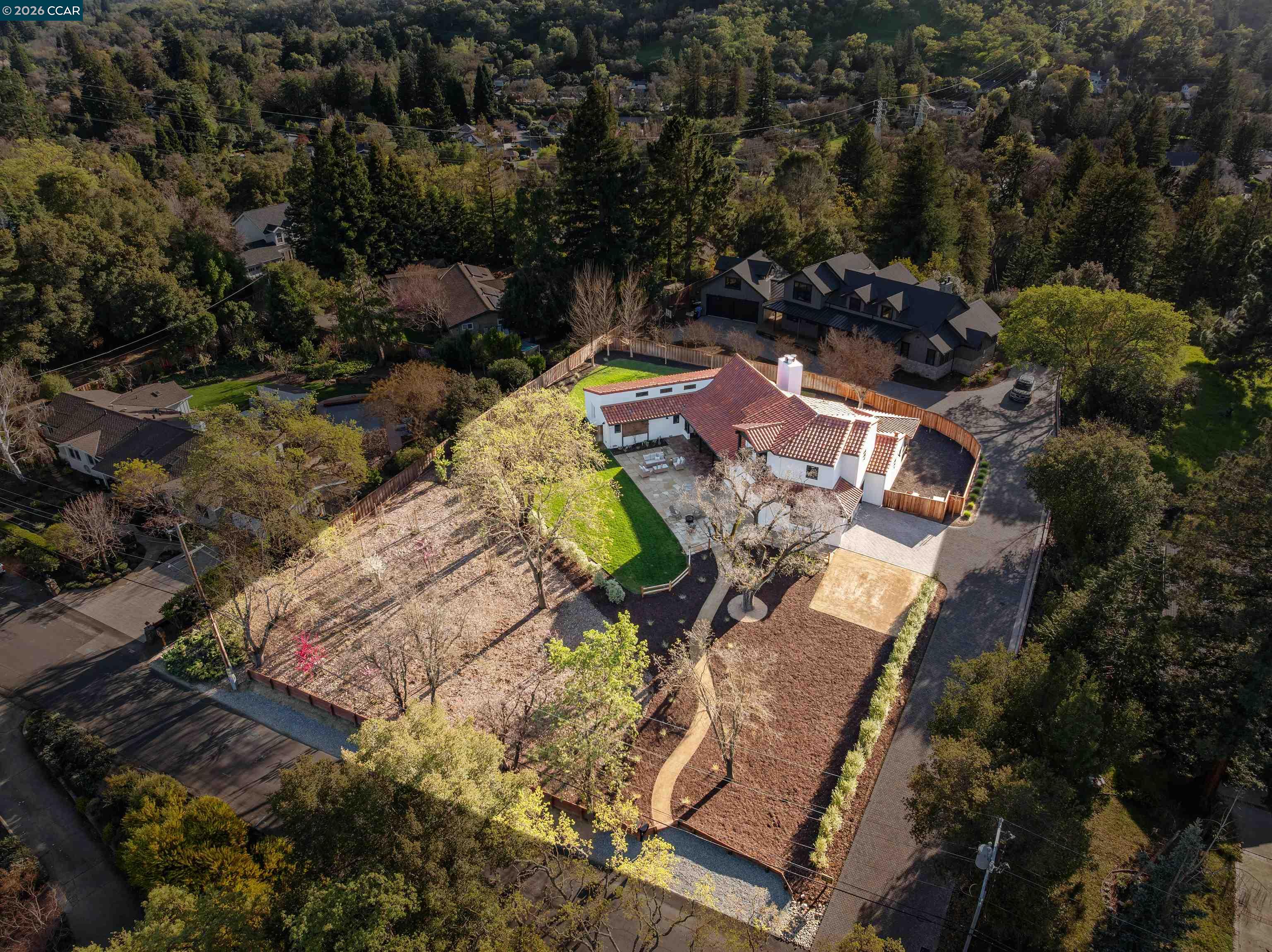 850 Las Trampas Rd