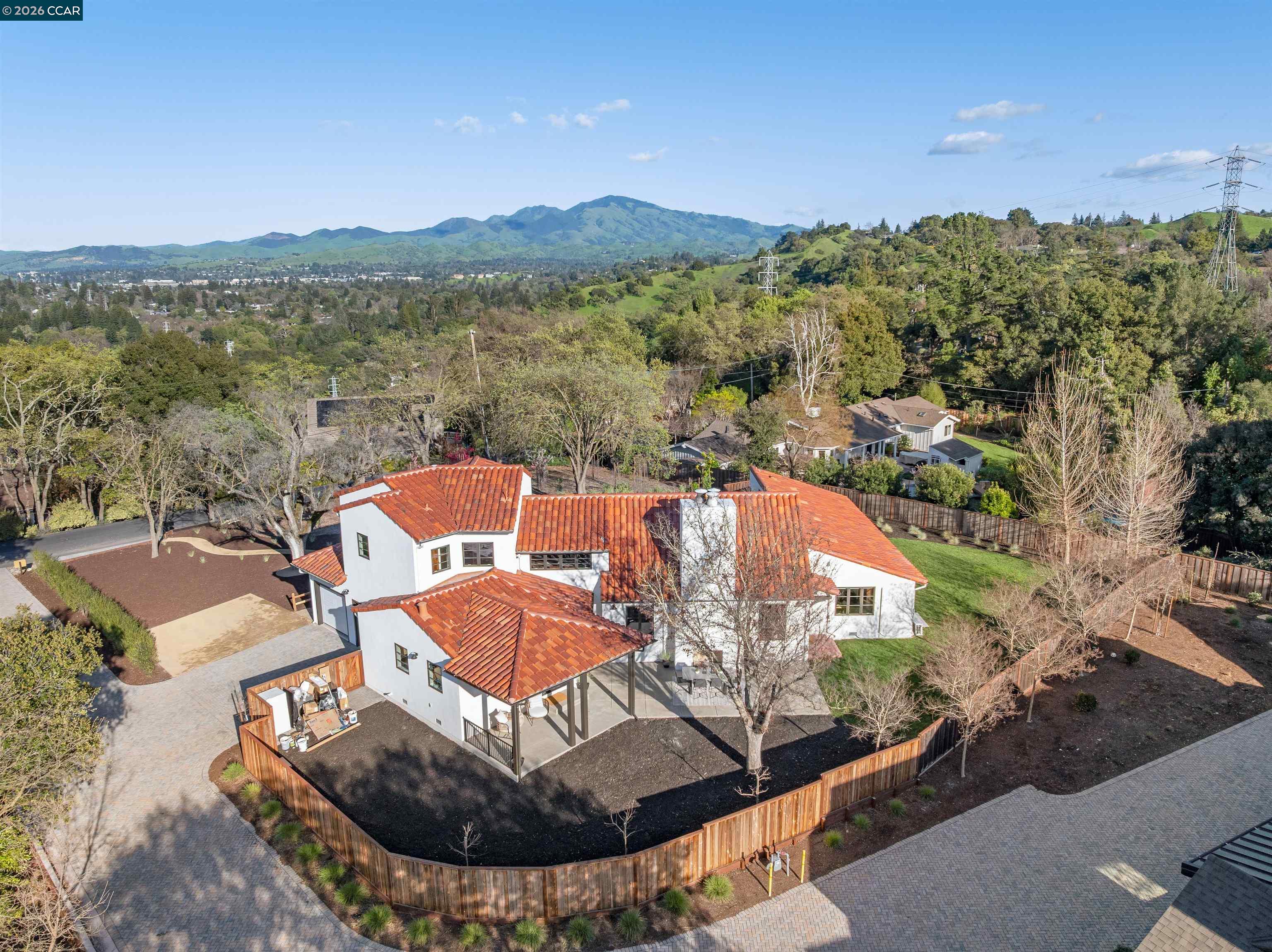 850 Las Trampas Rd