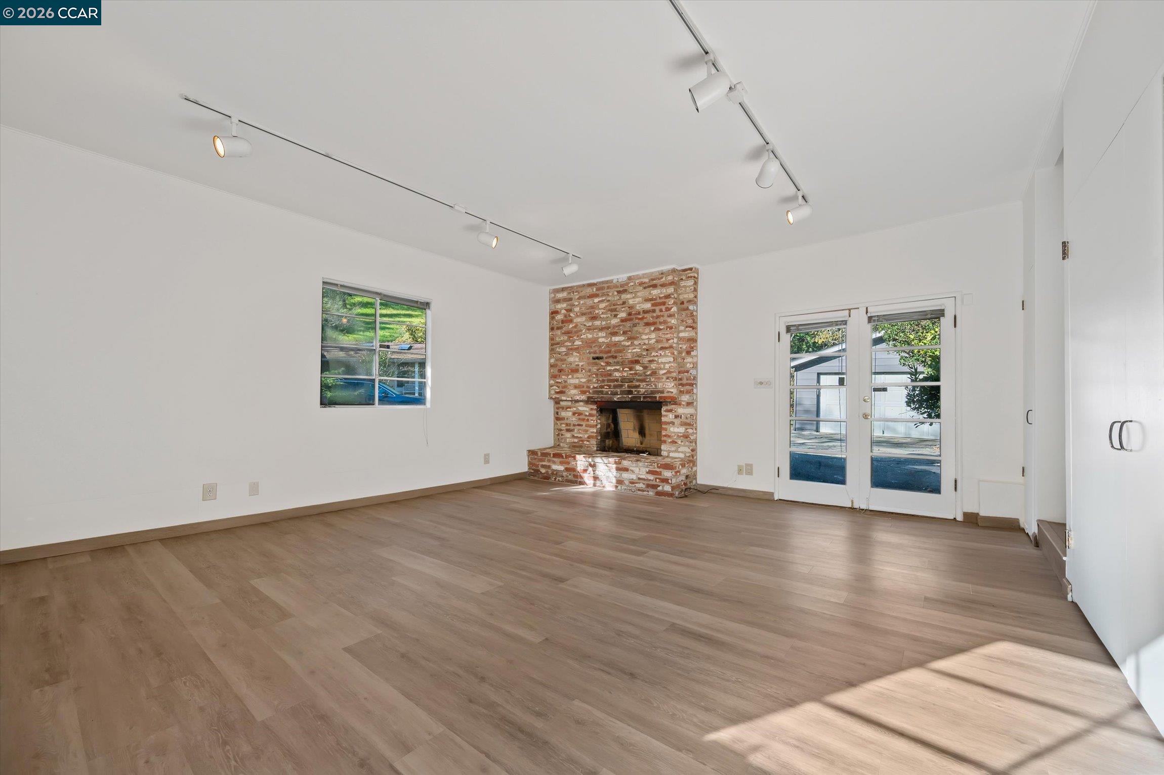 553 Miner Rd
