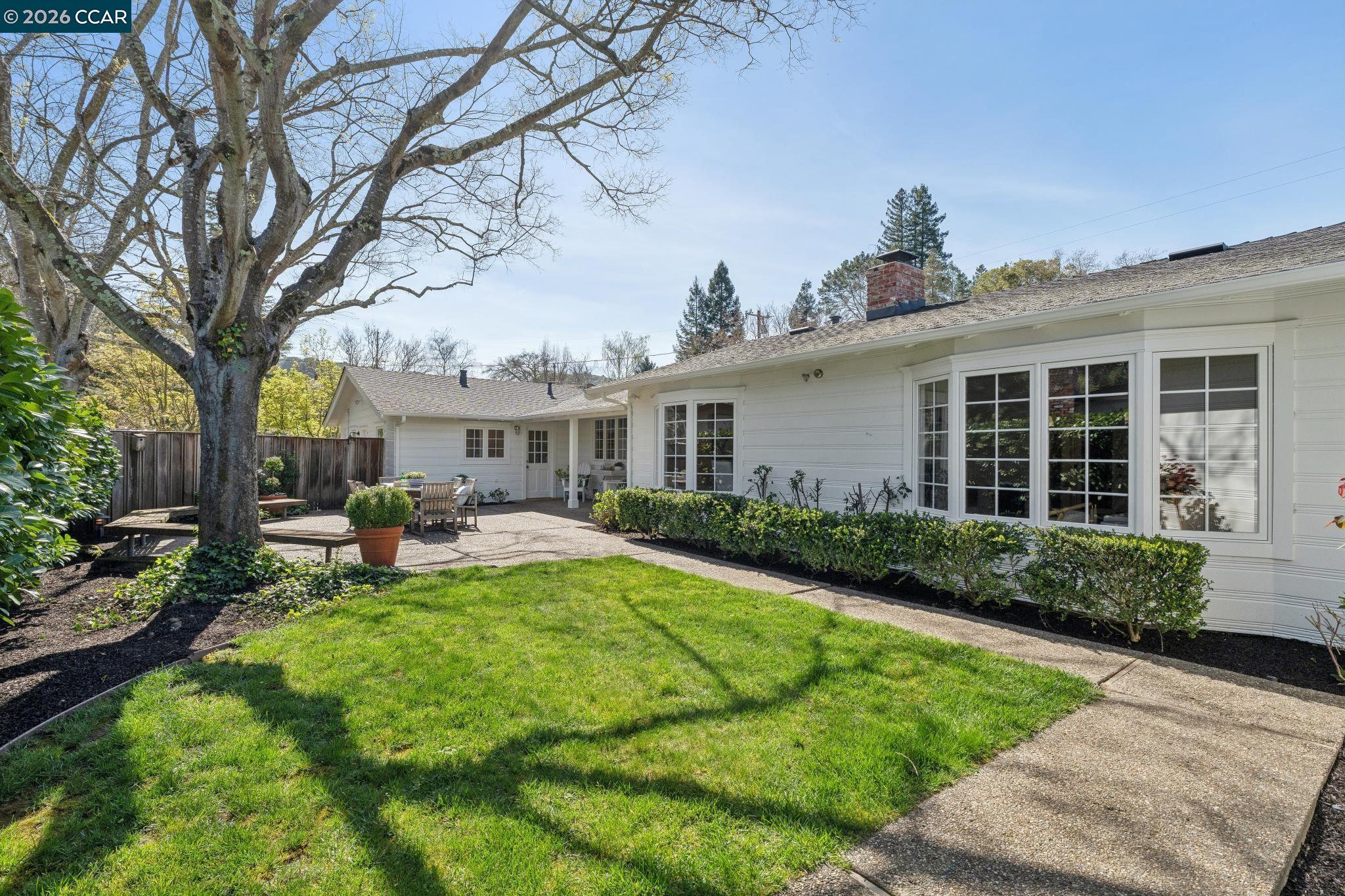 19 Eastwood Dr