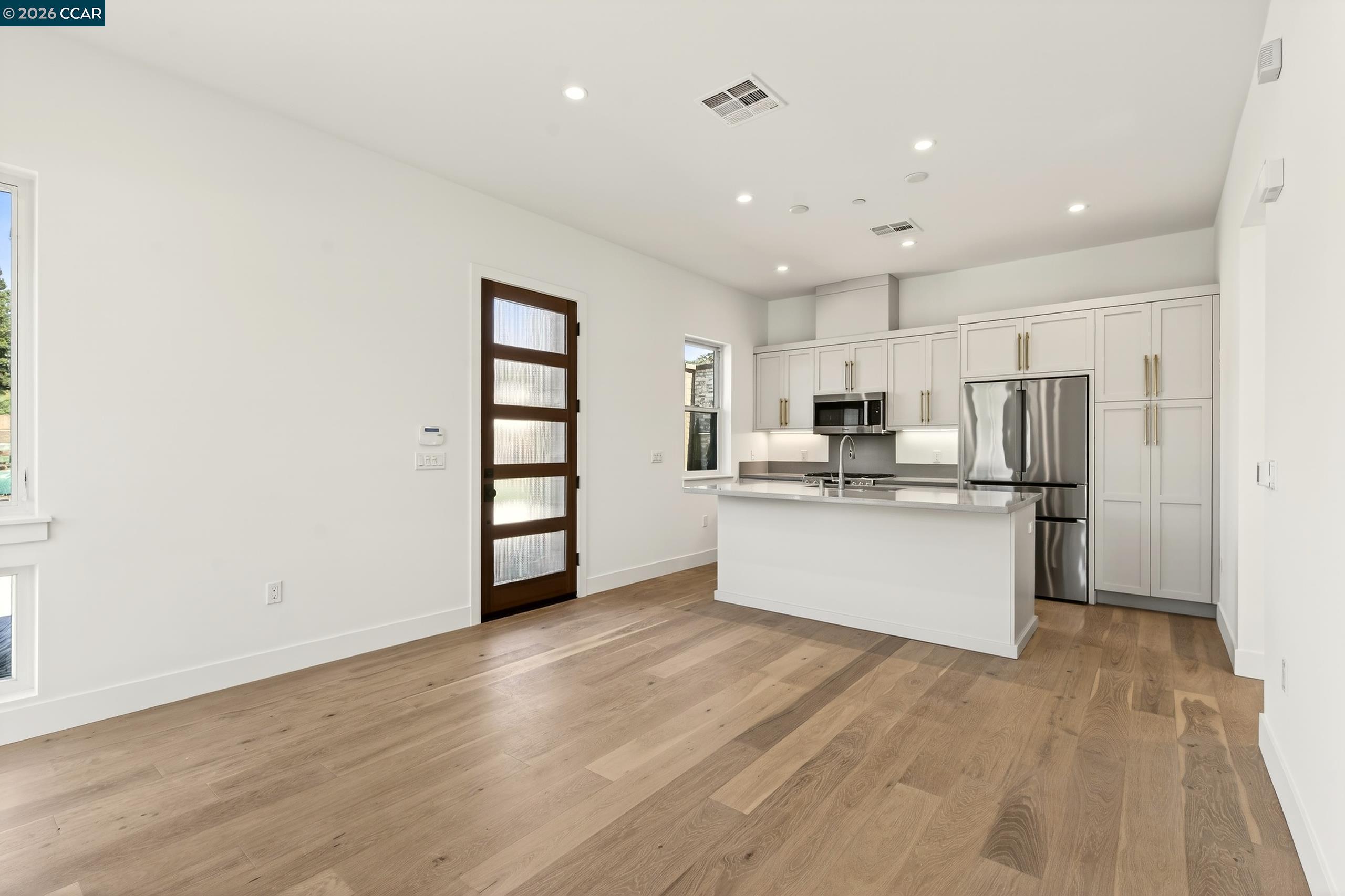 1080 Borrette Ct
