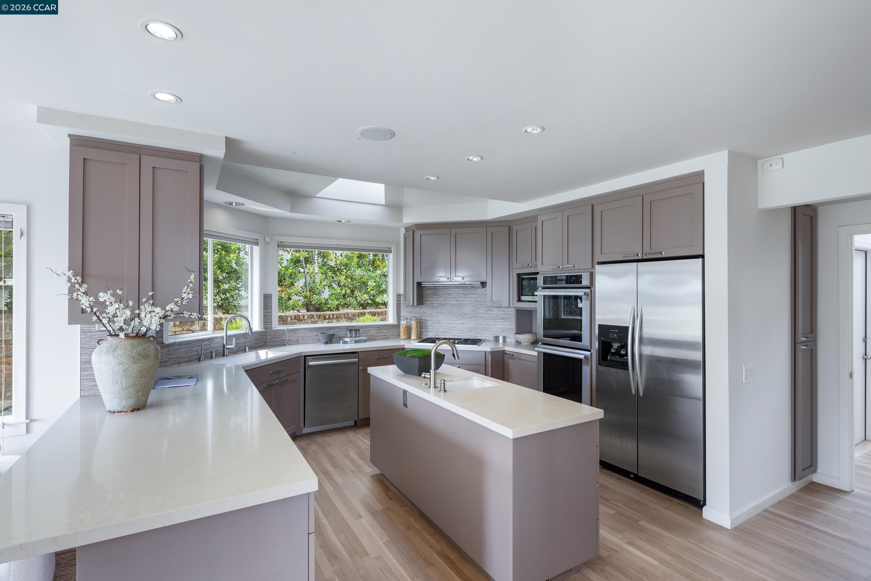 6841 Estates Dr