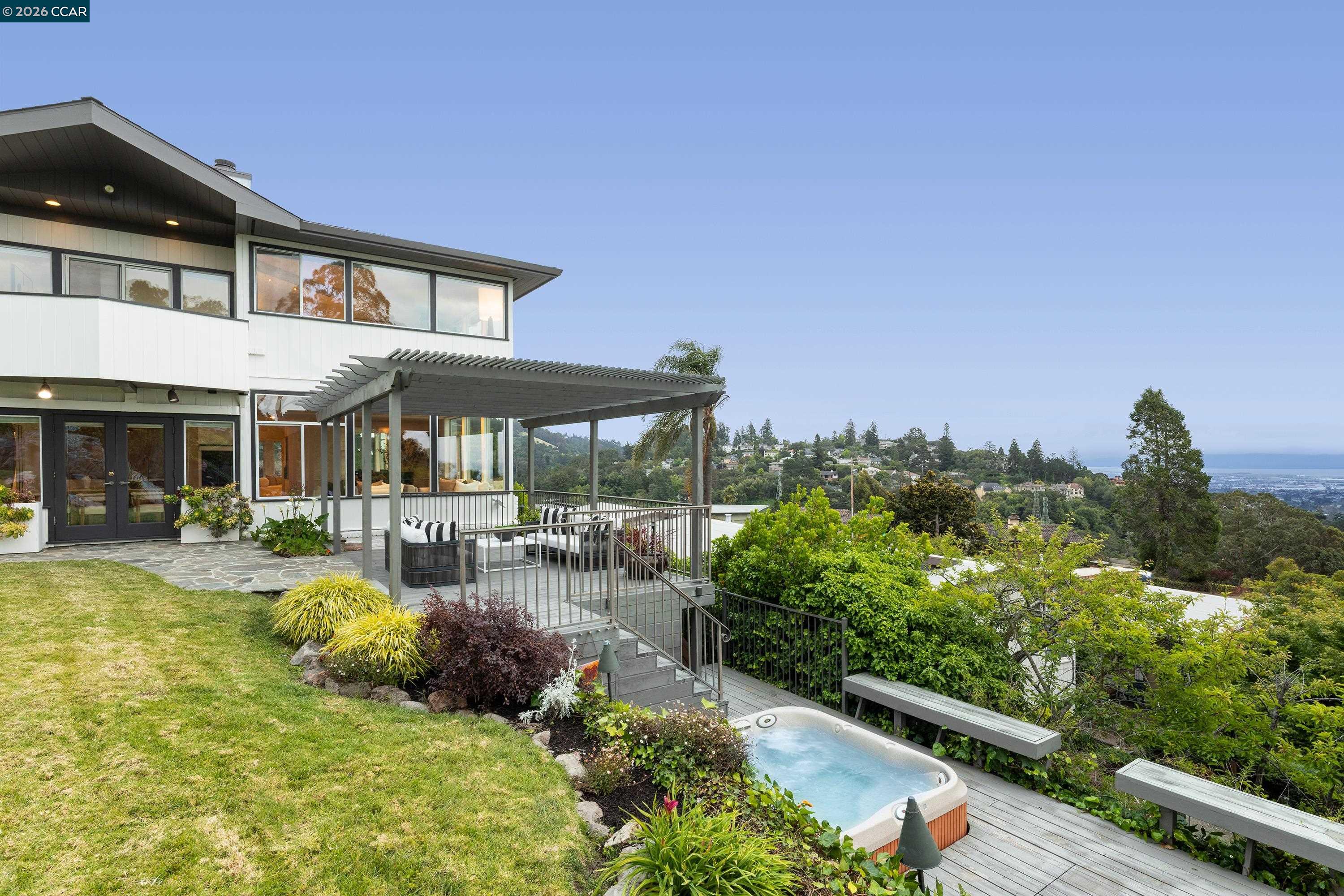 6841 Estates Dr
