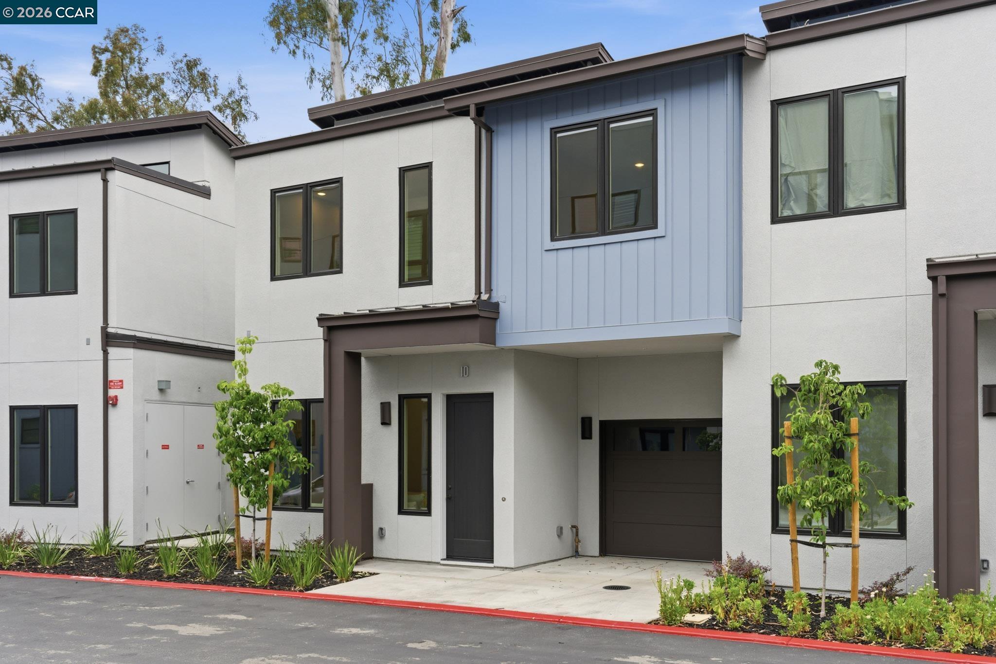90 Woodbury Highlands Place # 10