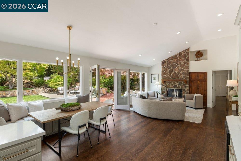187 Moraga Way