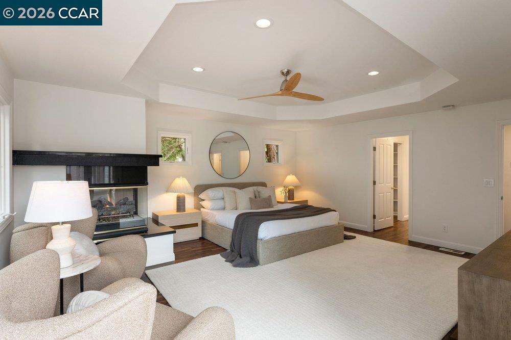 187 Moraga Way