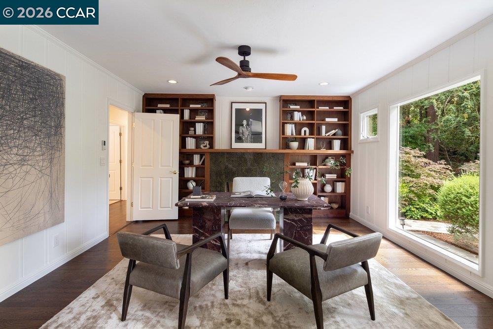 187 Moraga Way