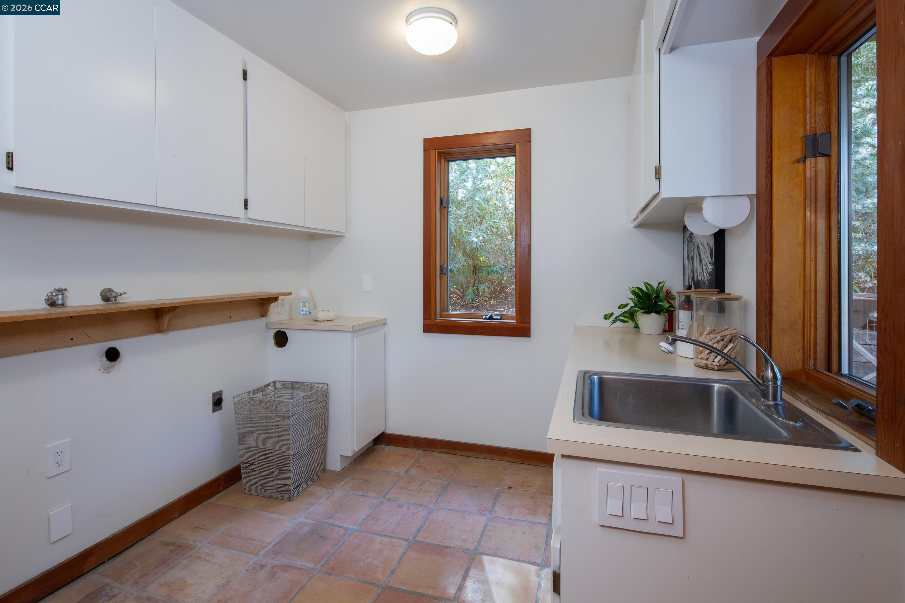 1070 Bollinger Canyon Rd