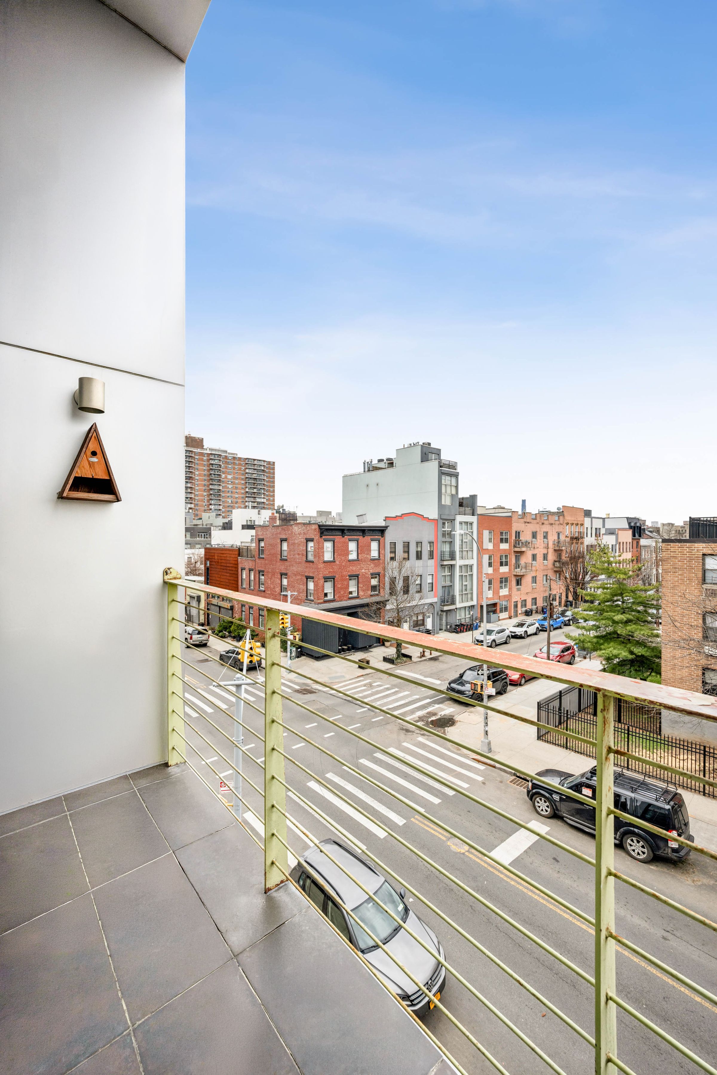 390 Lorimer Street 3C