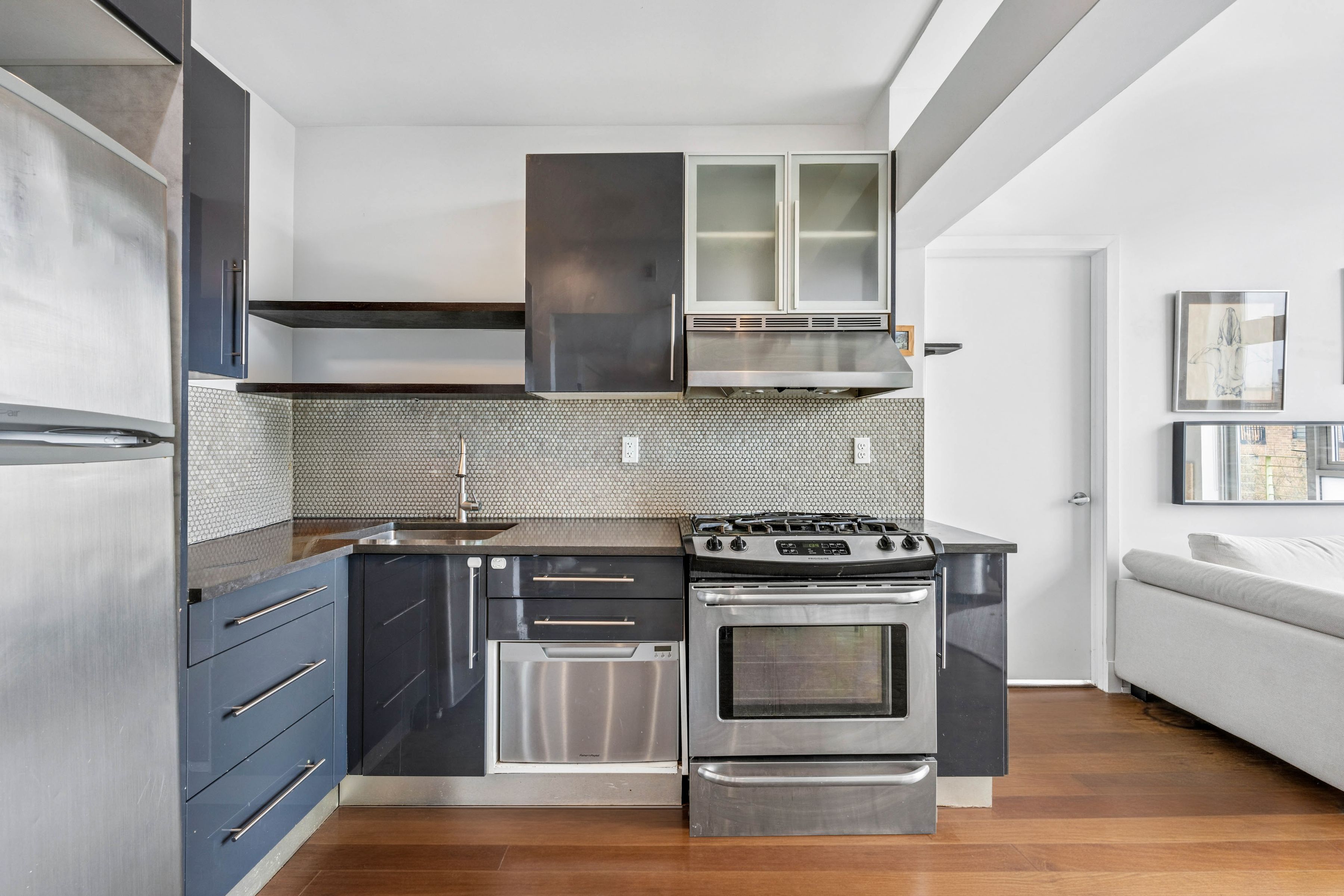 390 Lorimer Street 3C
