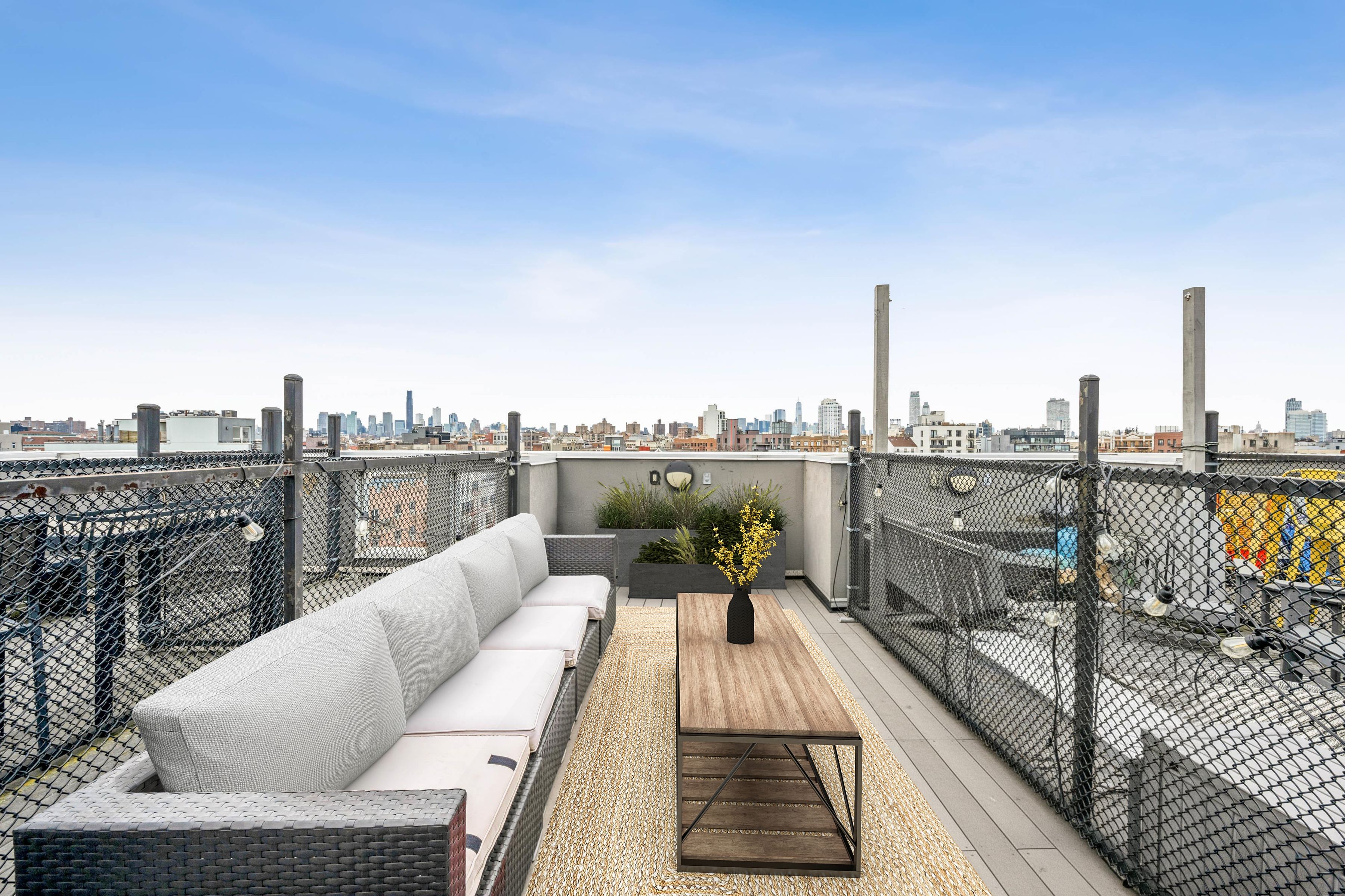 390 Lorimer Street 3C