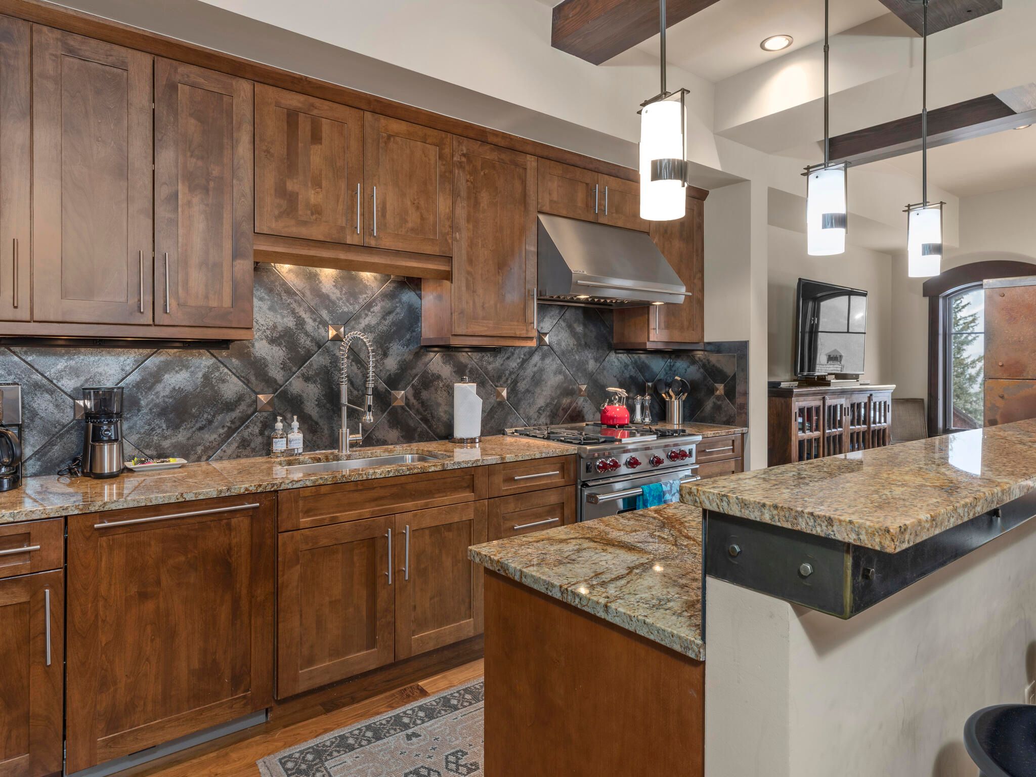 12 Elkstone Place #202
