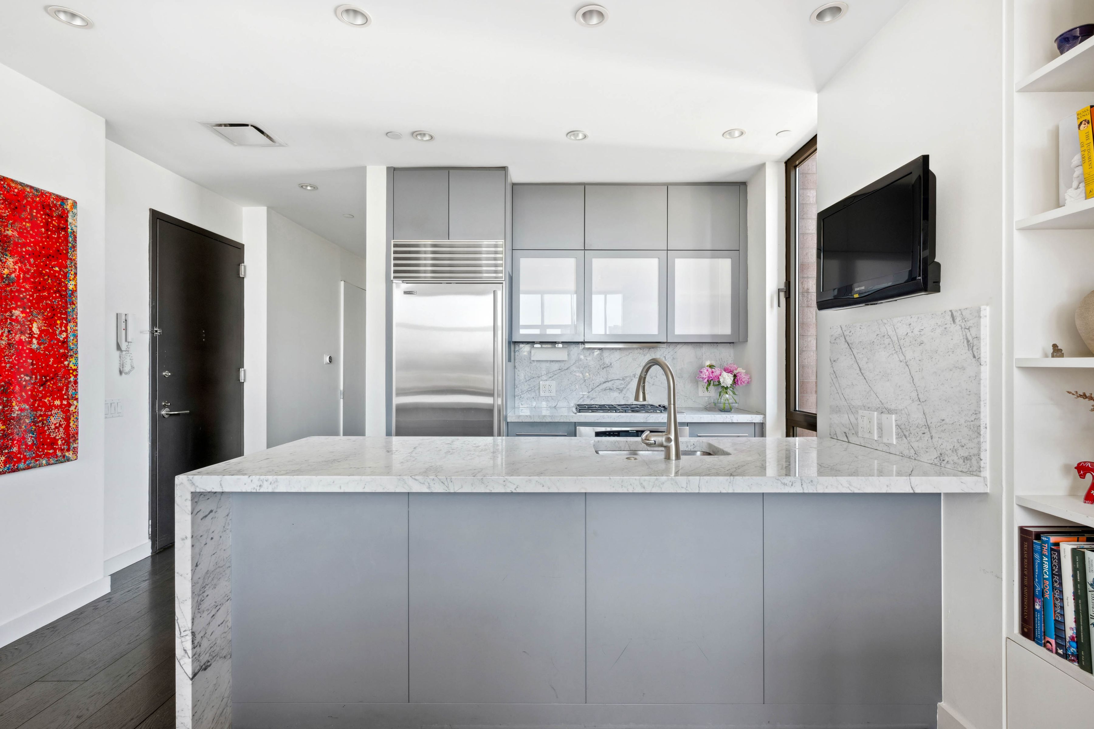 210 Lafayette Street 7A