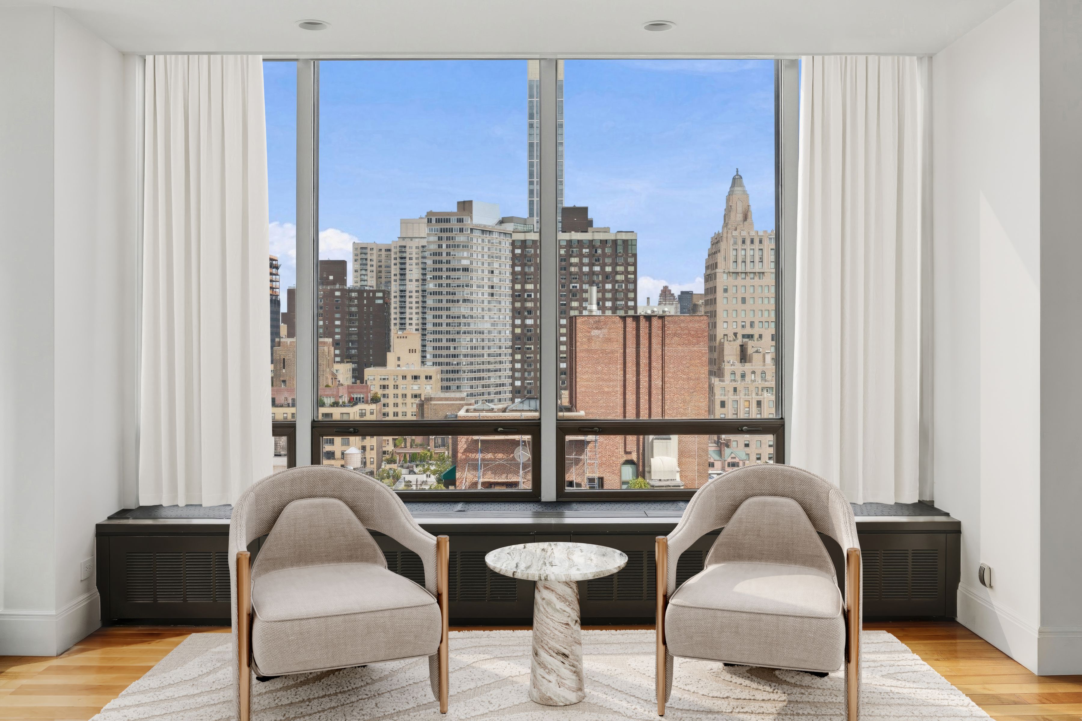 870 United Nations Plaza 23B