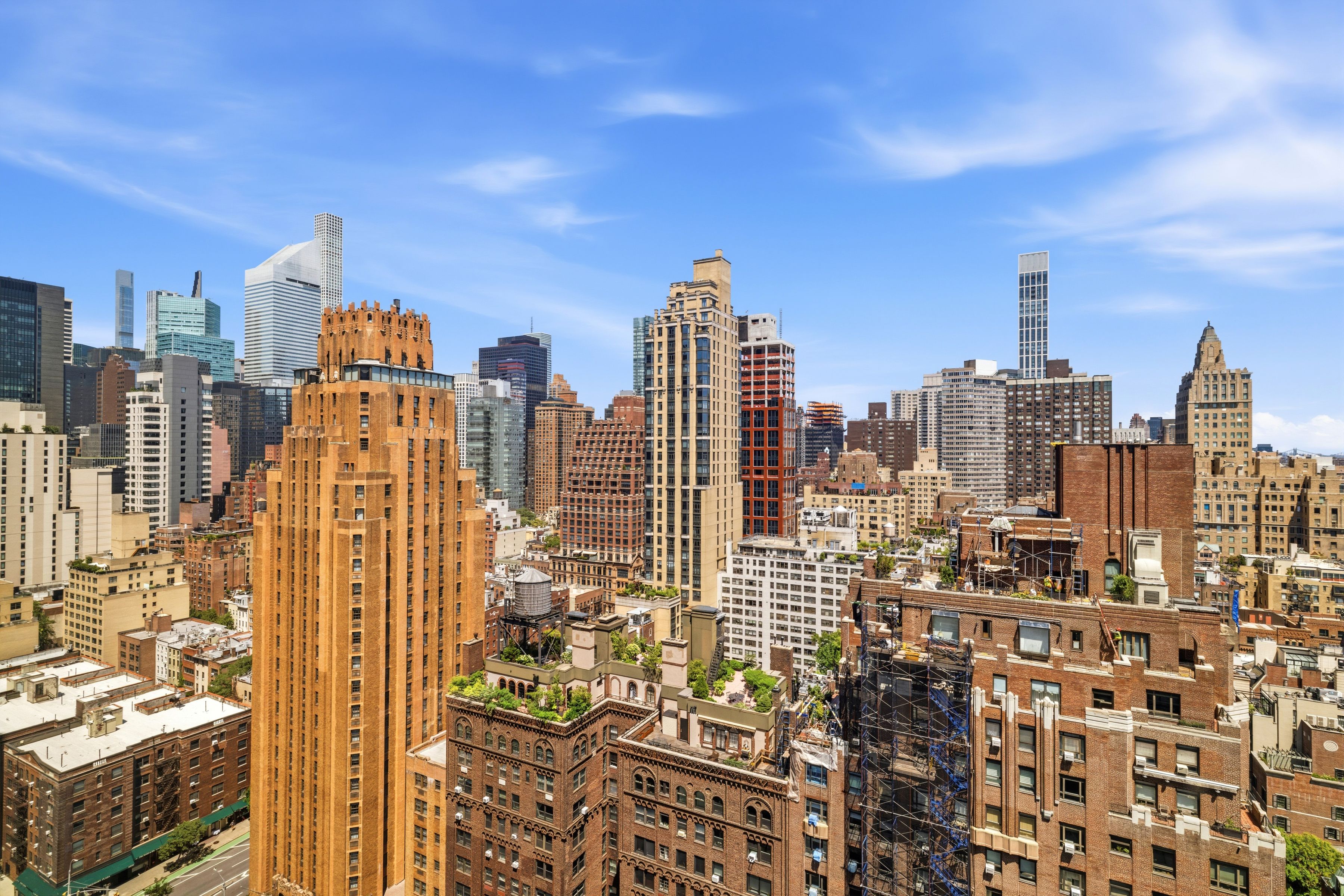 870 United Nations Plaza 23B