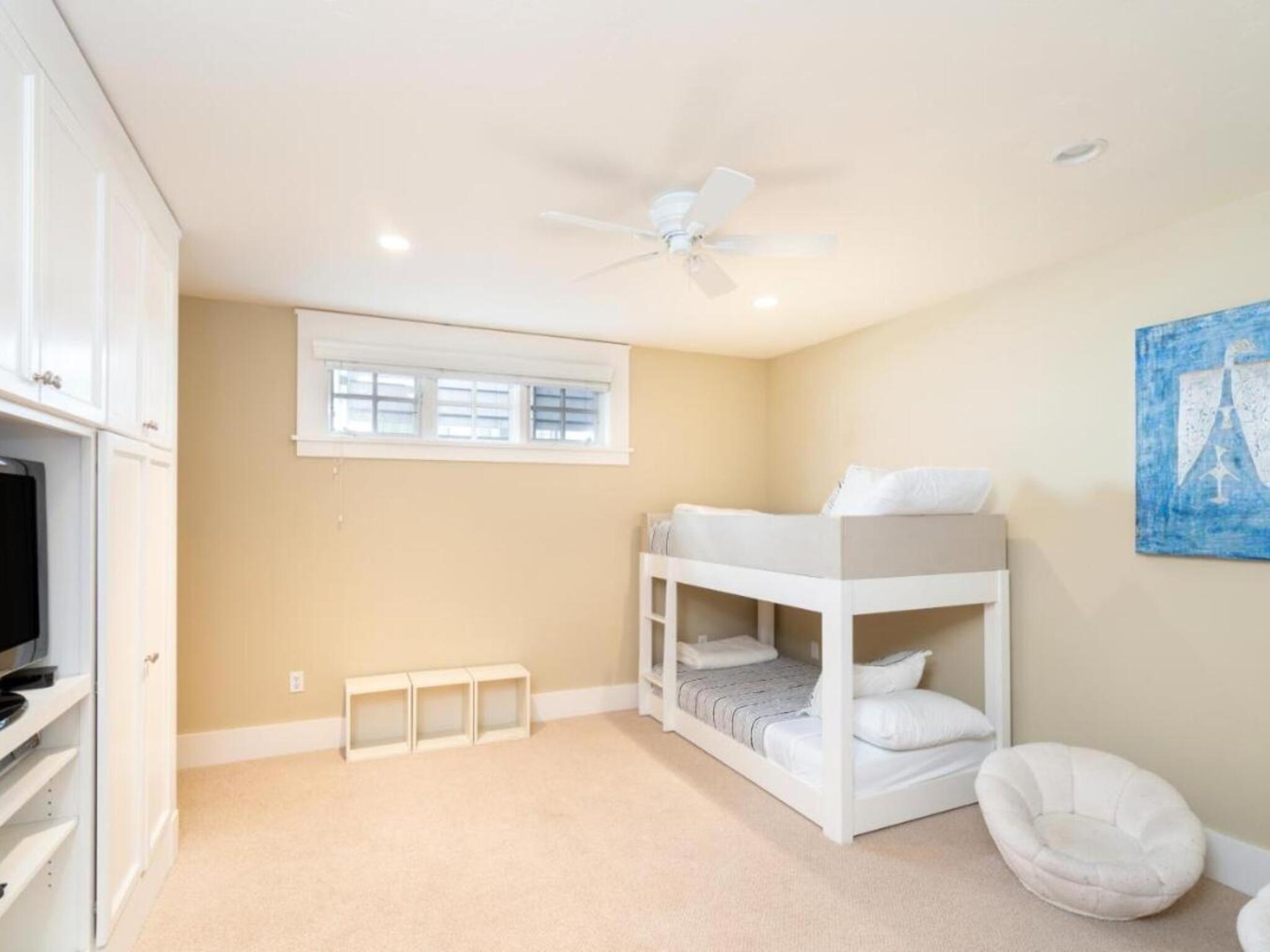 431 W Pacific Avenue Unit B 