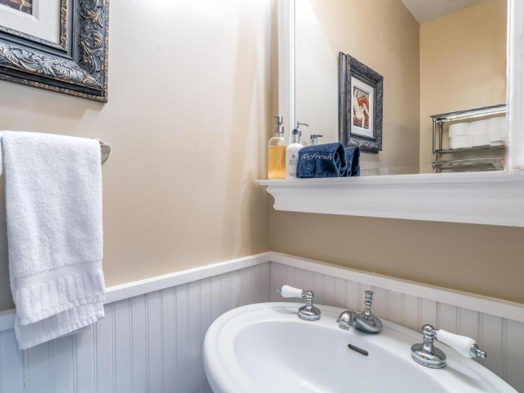 431 W Pacific Avenue Unit B 