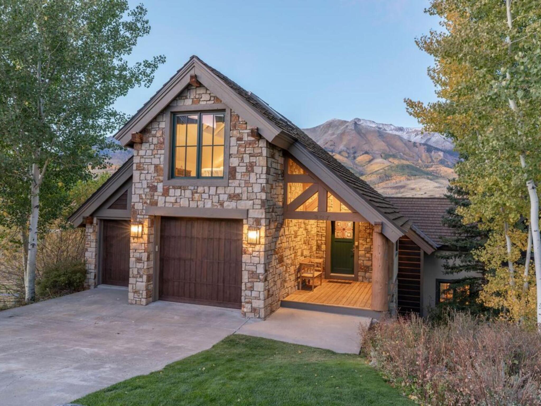 307 Fairway Dr. 