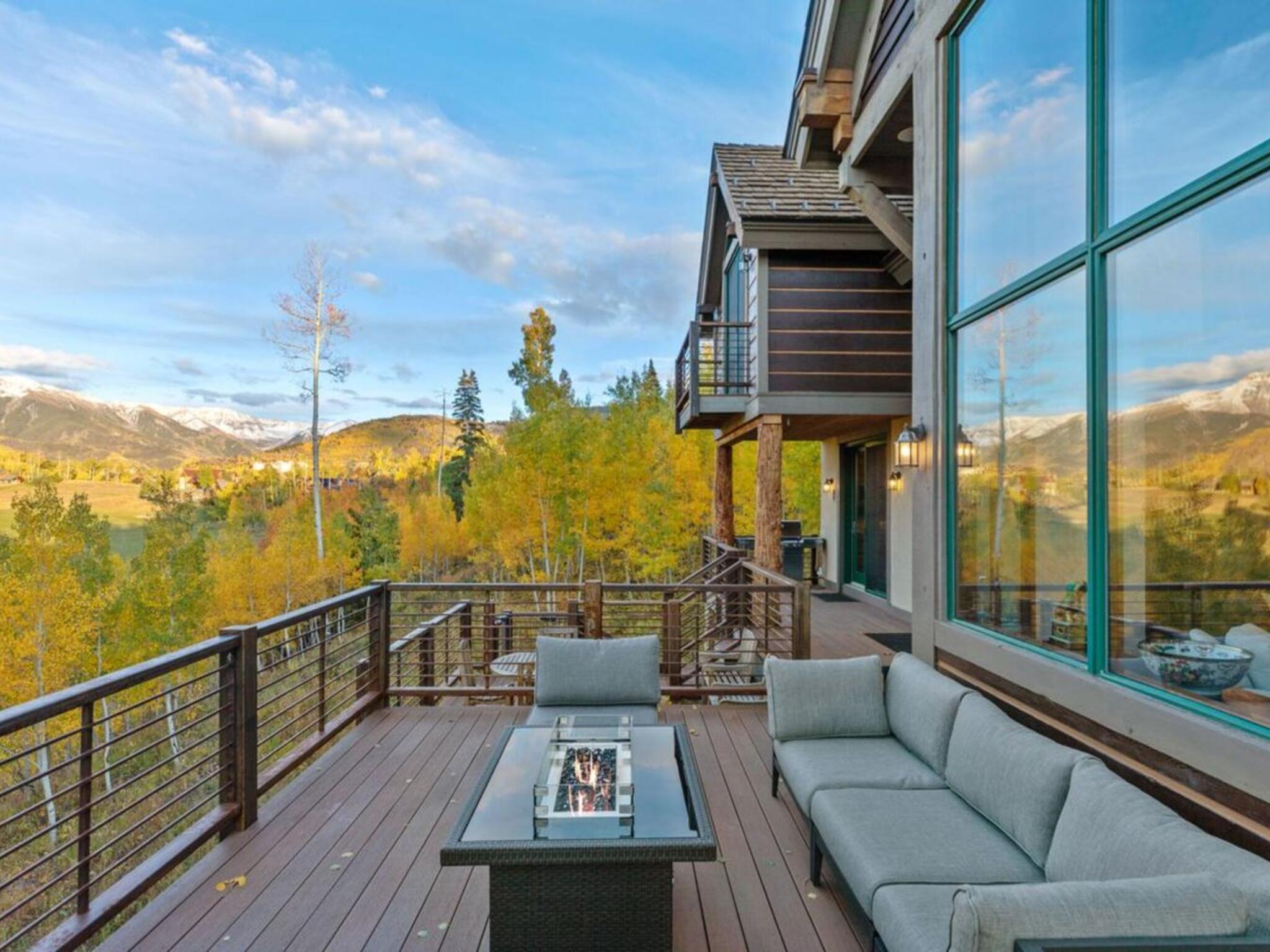 307 Fairway Dr. 