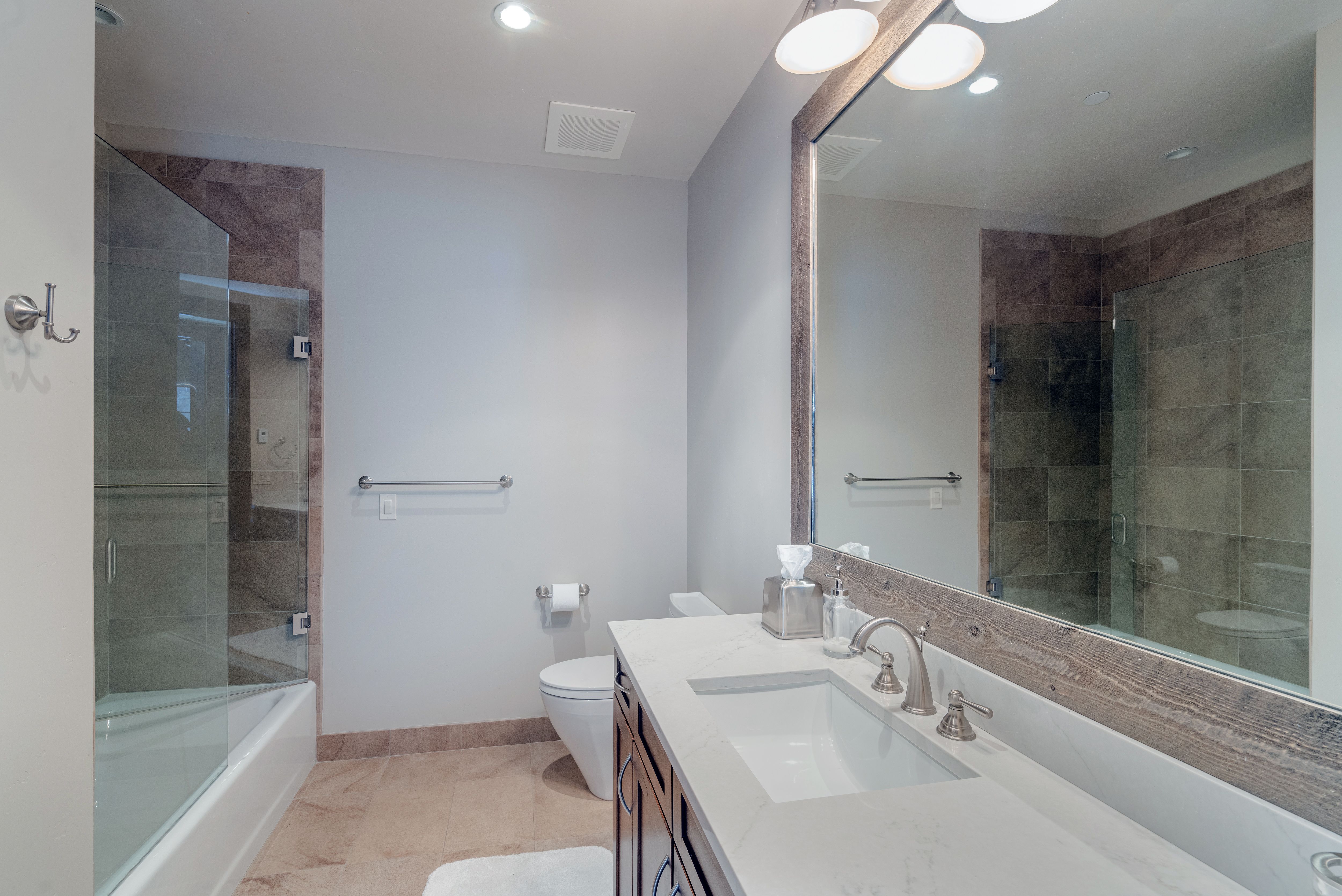 136 San Joaquin Road D401 