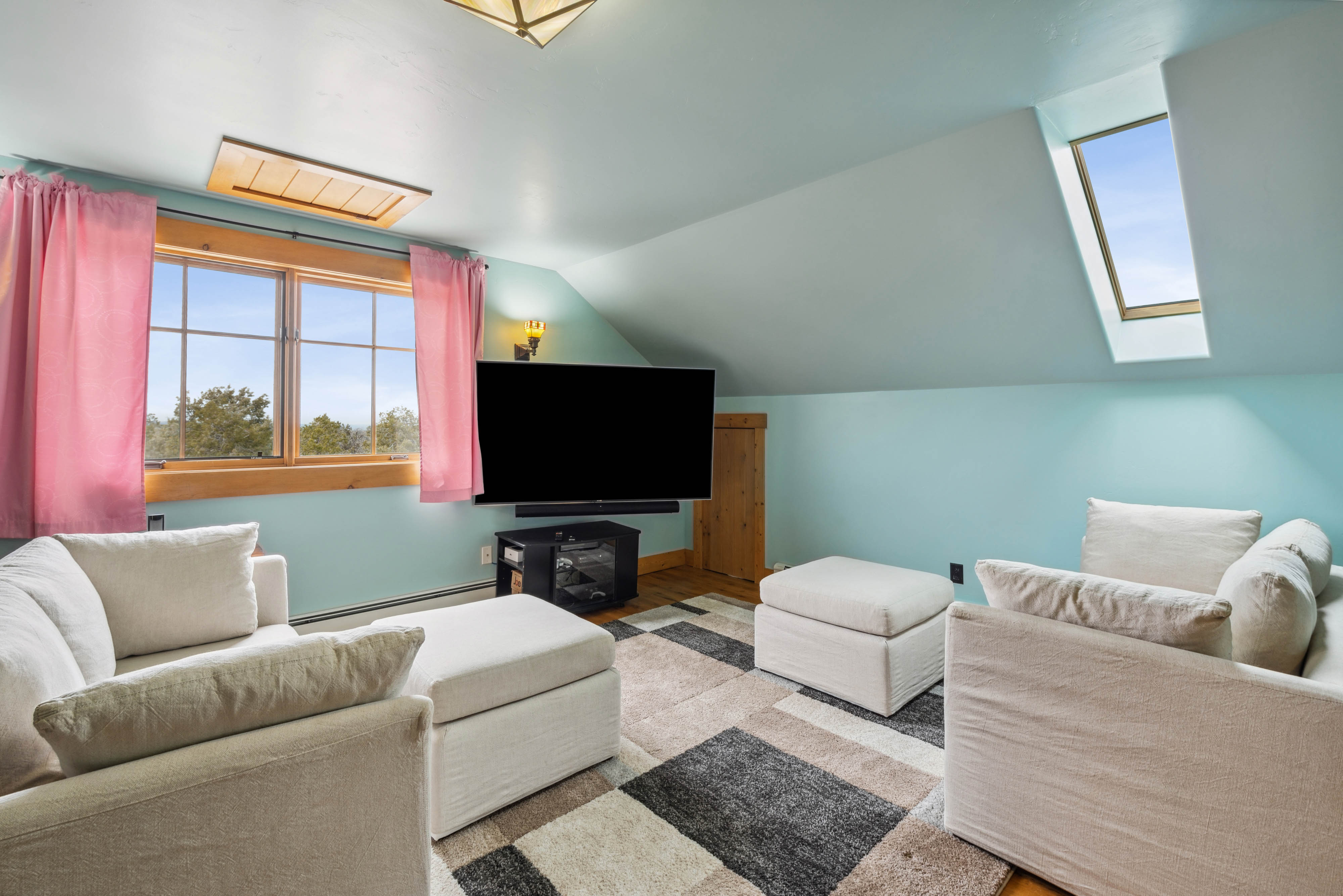 421 JJ Ranch Trail 