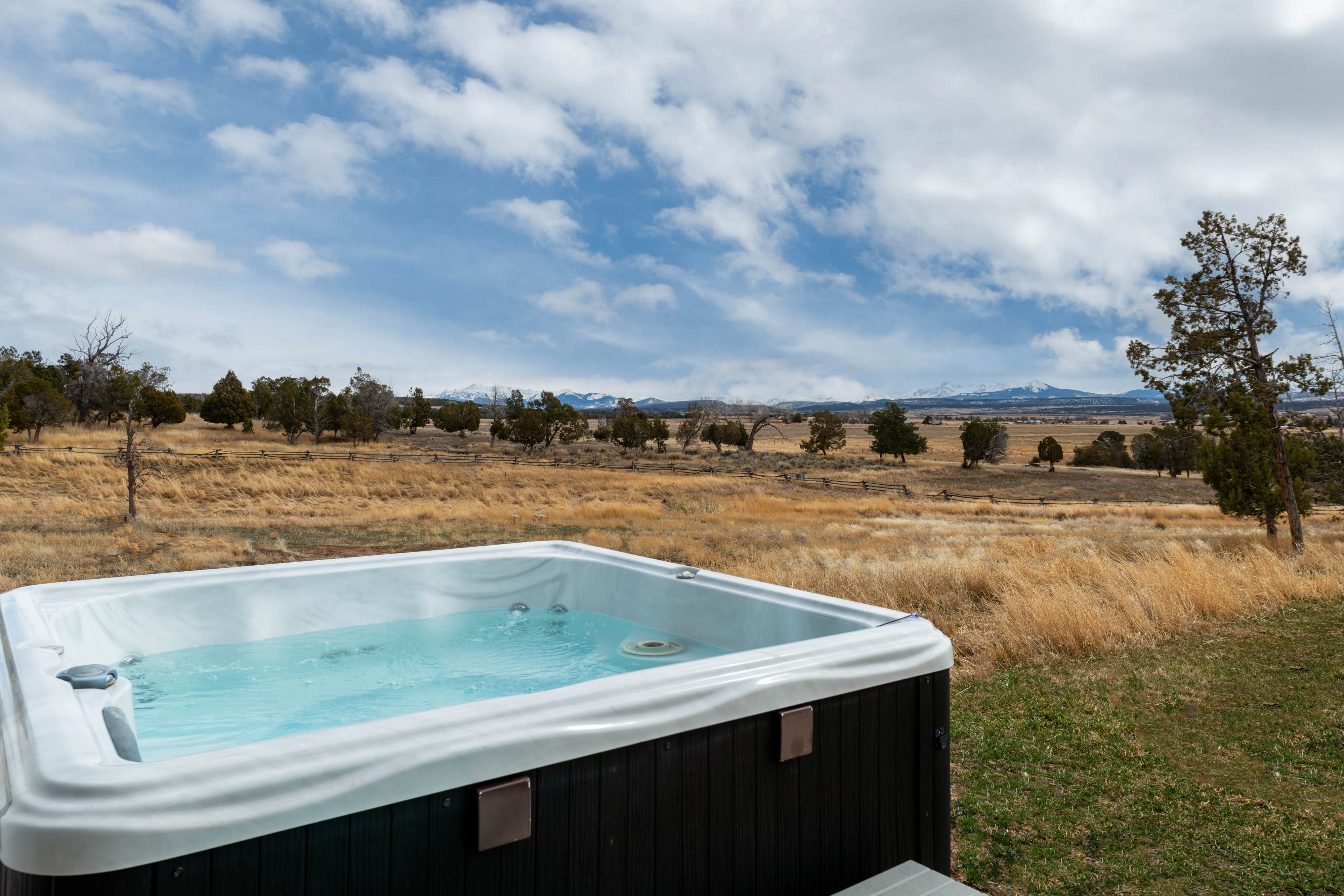 421 JJ Ranch Trail 